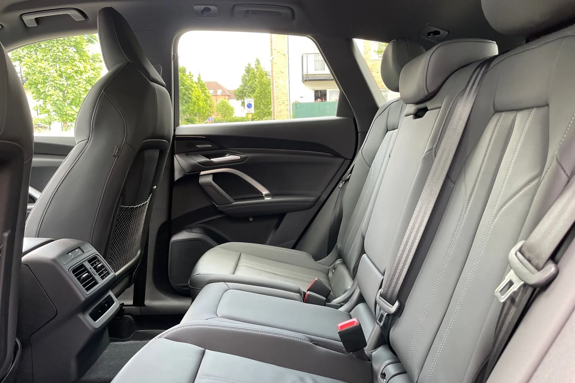 Audi Q5 thumbnail image number 29