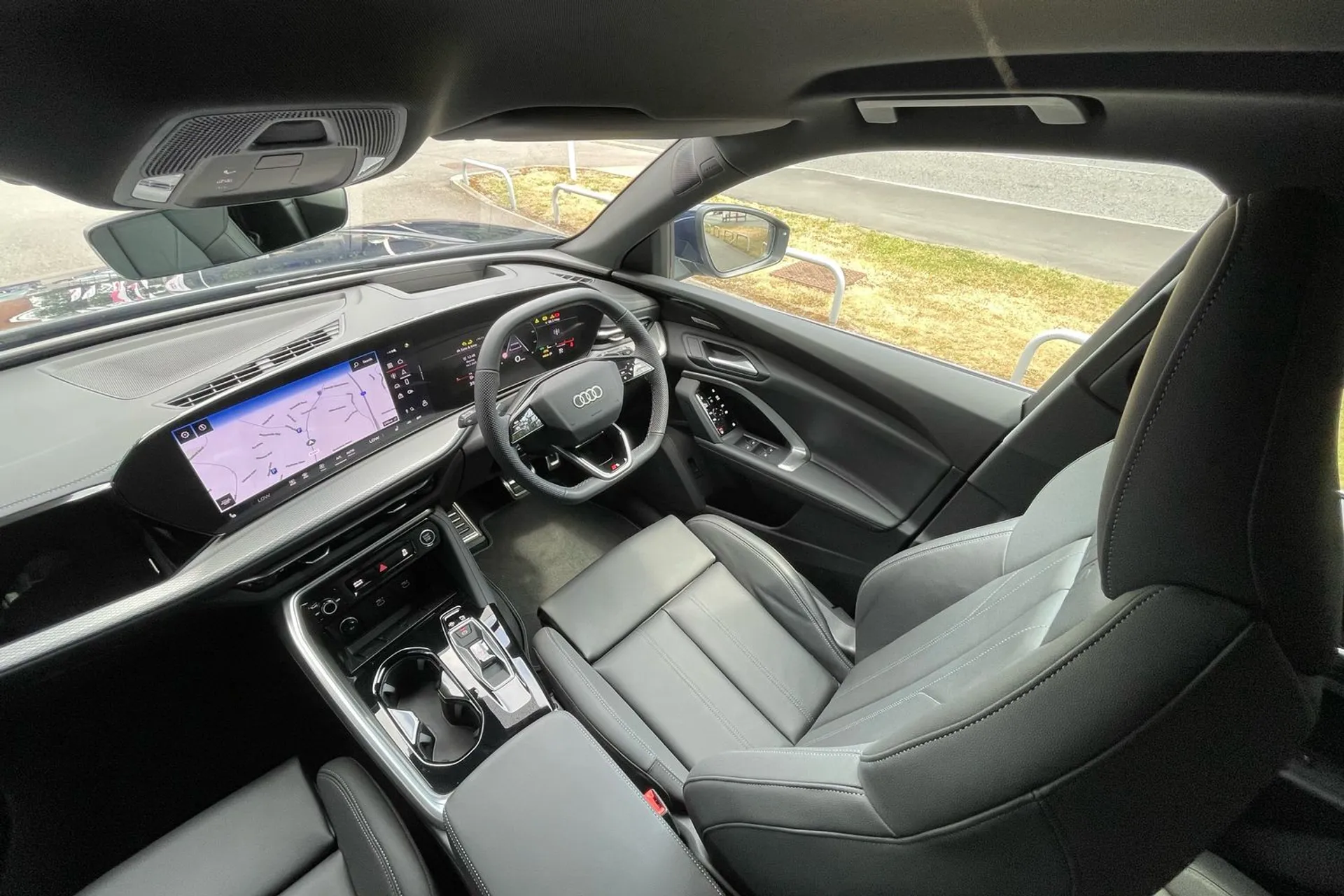 Audi Q5 thumbnail image number 33