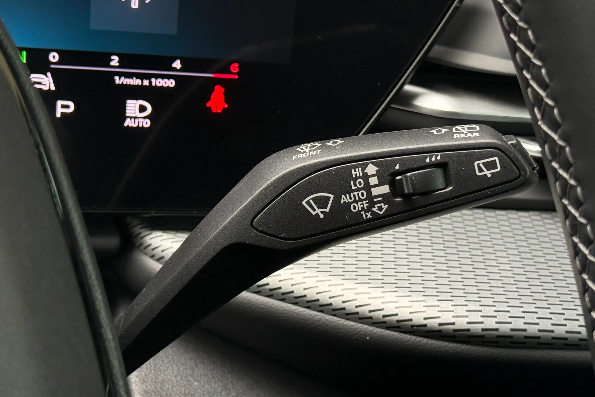 Audi Q5 thumbnail image number 16