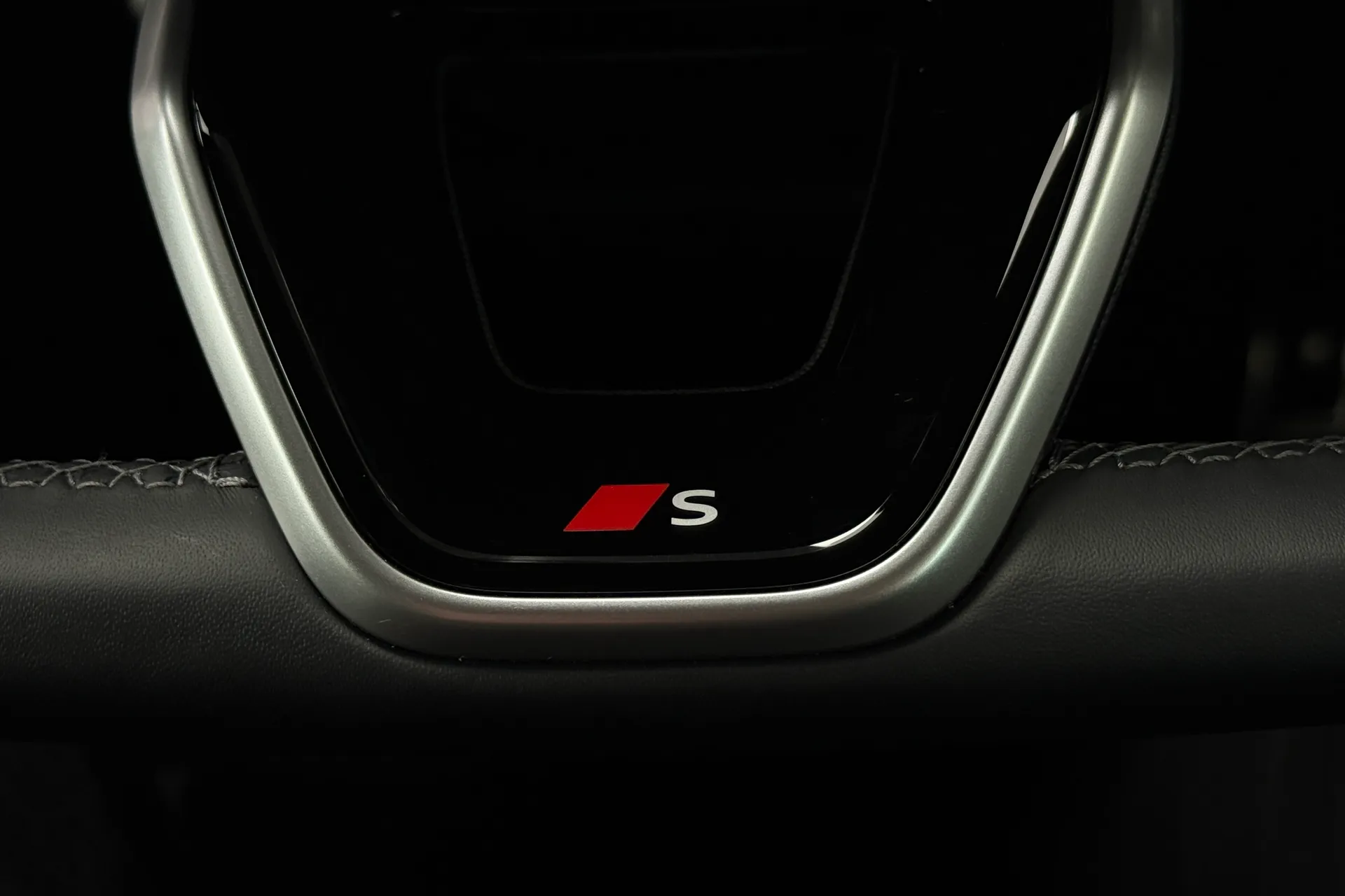 Audi Q5 thumbnail image number 20