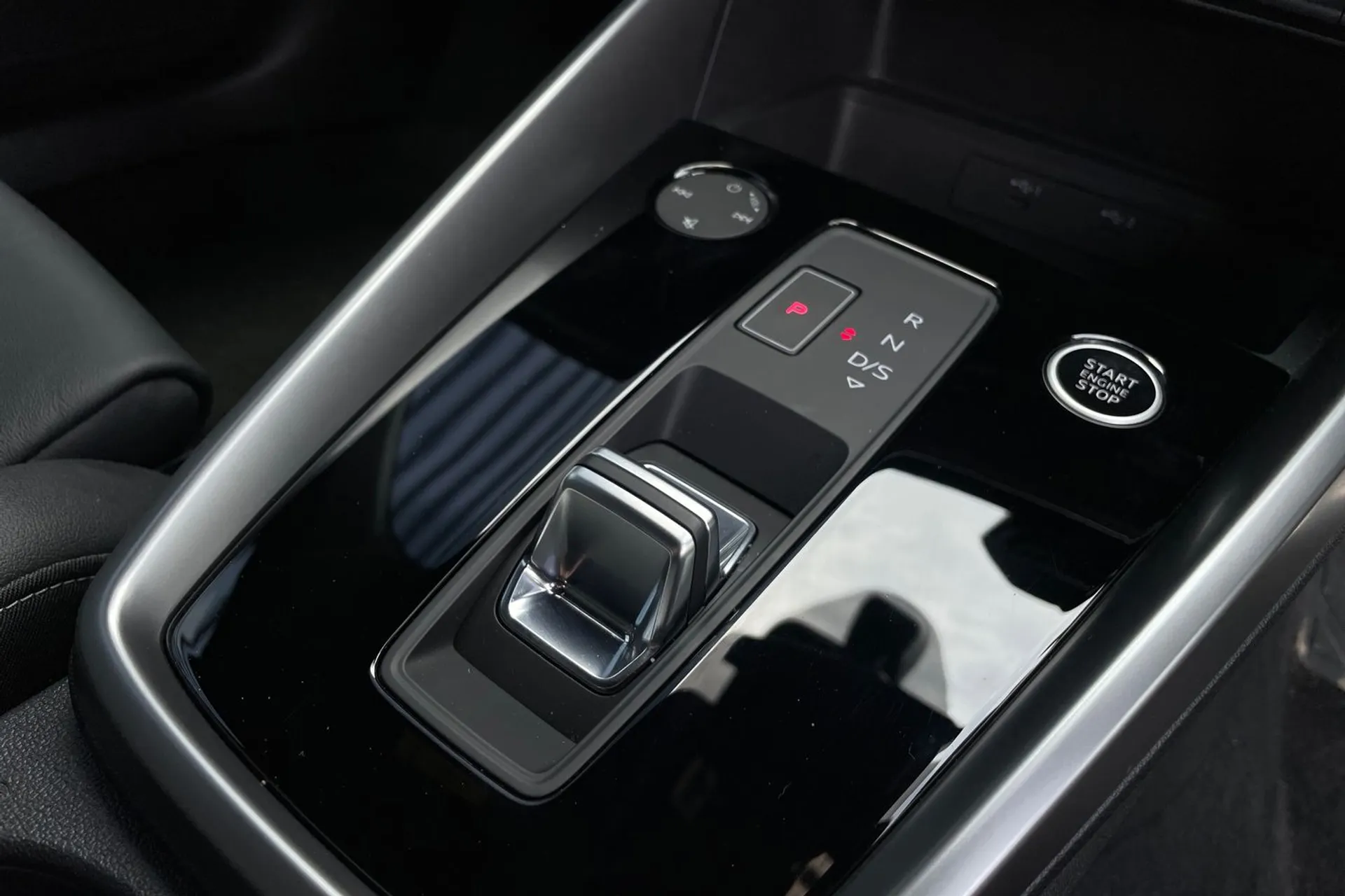 Audi A3 thumbnail image number 36