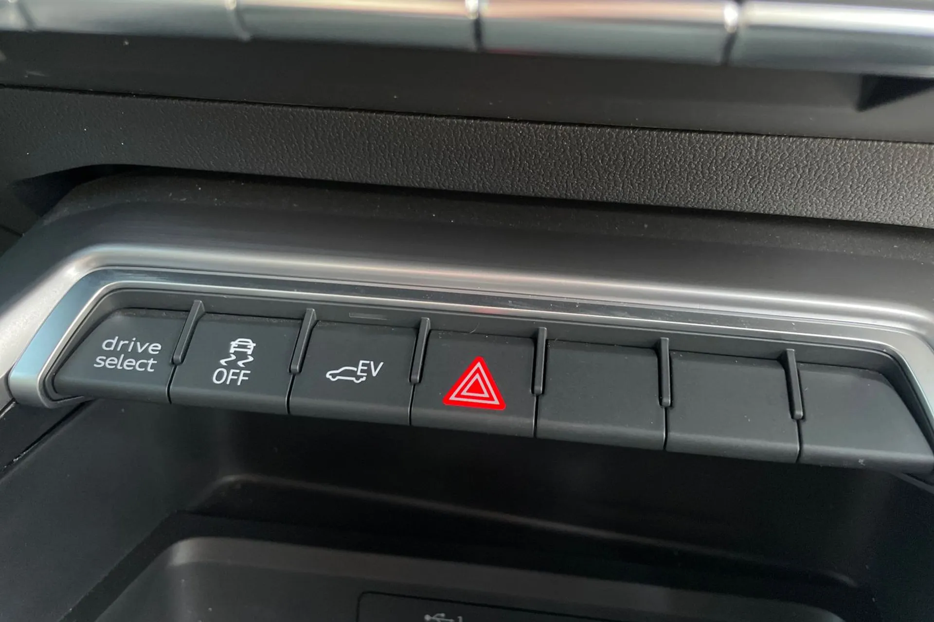 Audi A3 thumbnail image number 45