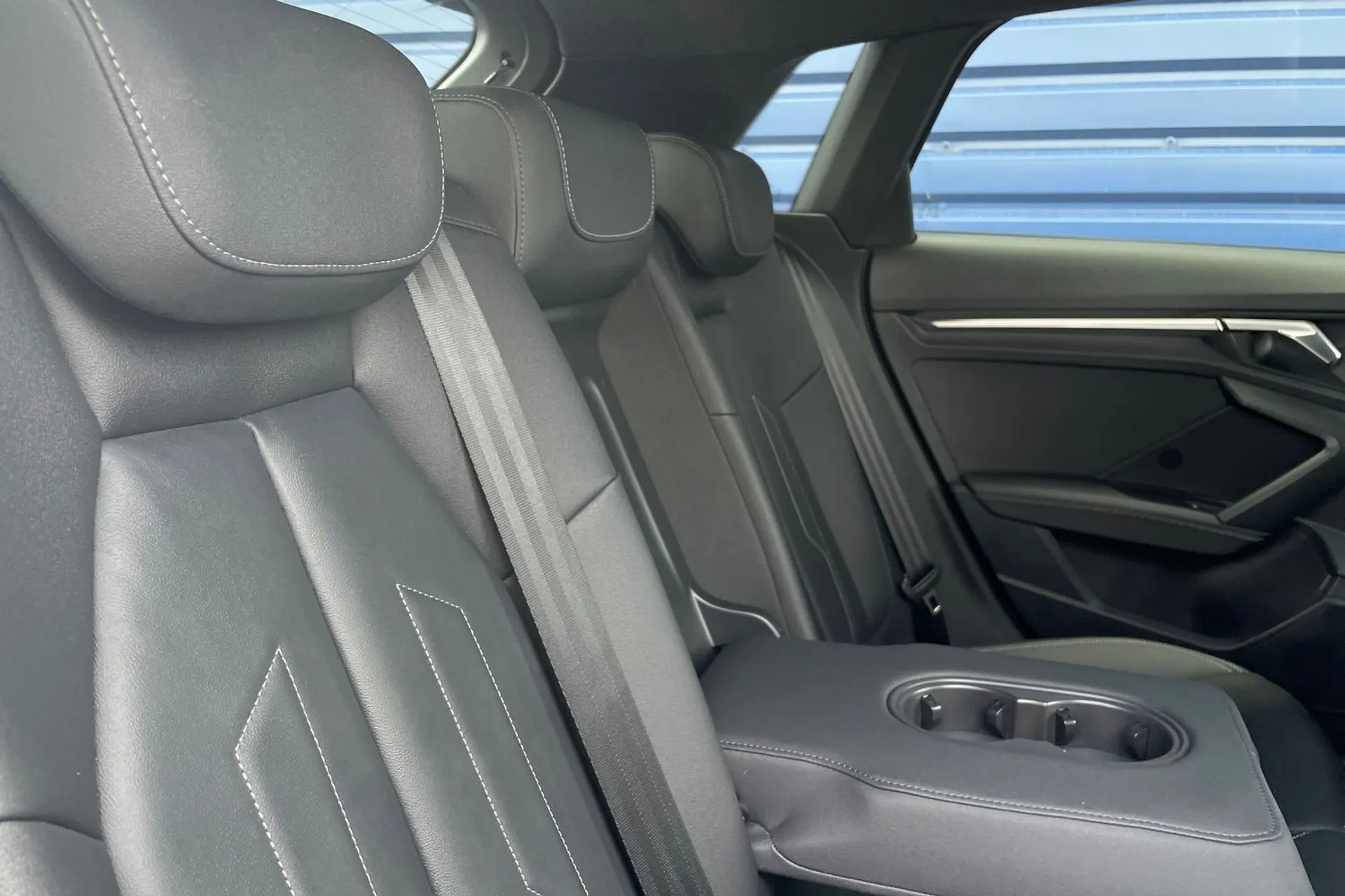 Audi A3 thumbnail image number 21