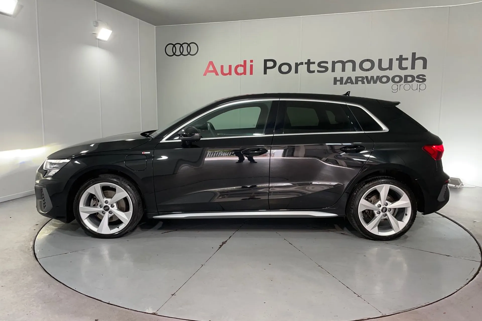 Audi A3 thumbnail image number 11