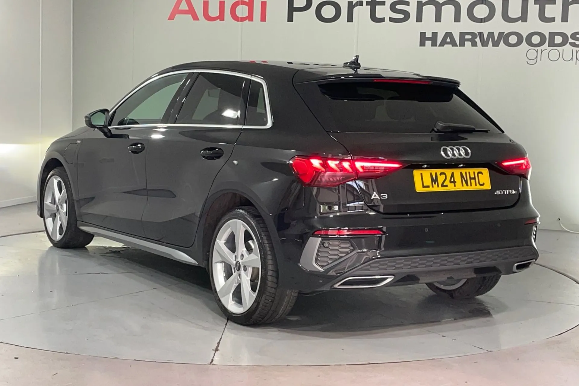 Audi A3 thumbnail image number 8