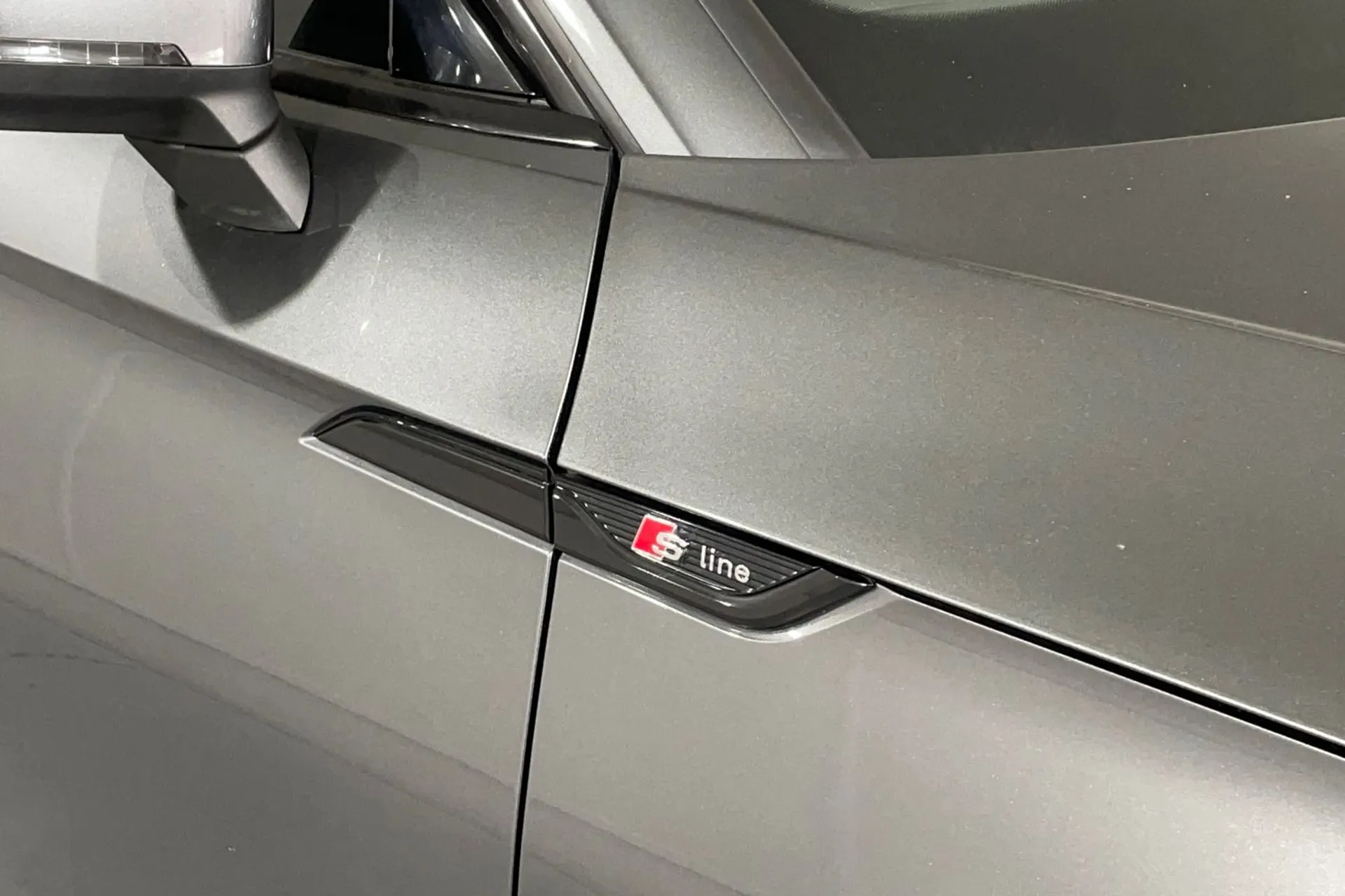 Audi A5 thumbnail image number 17