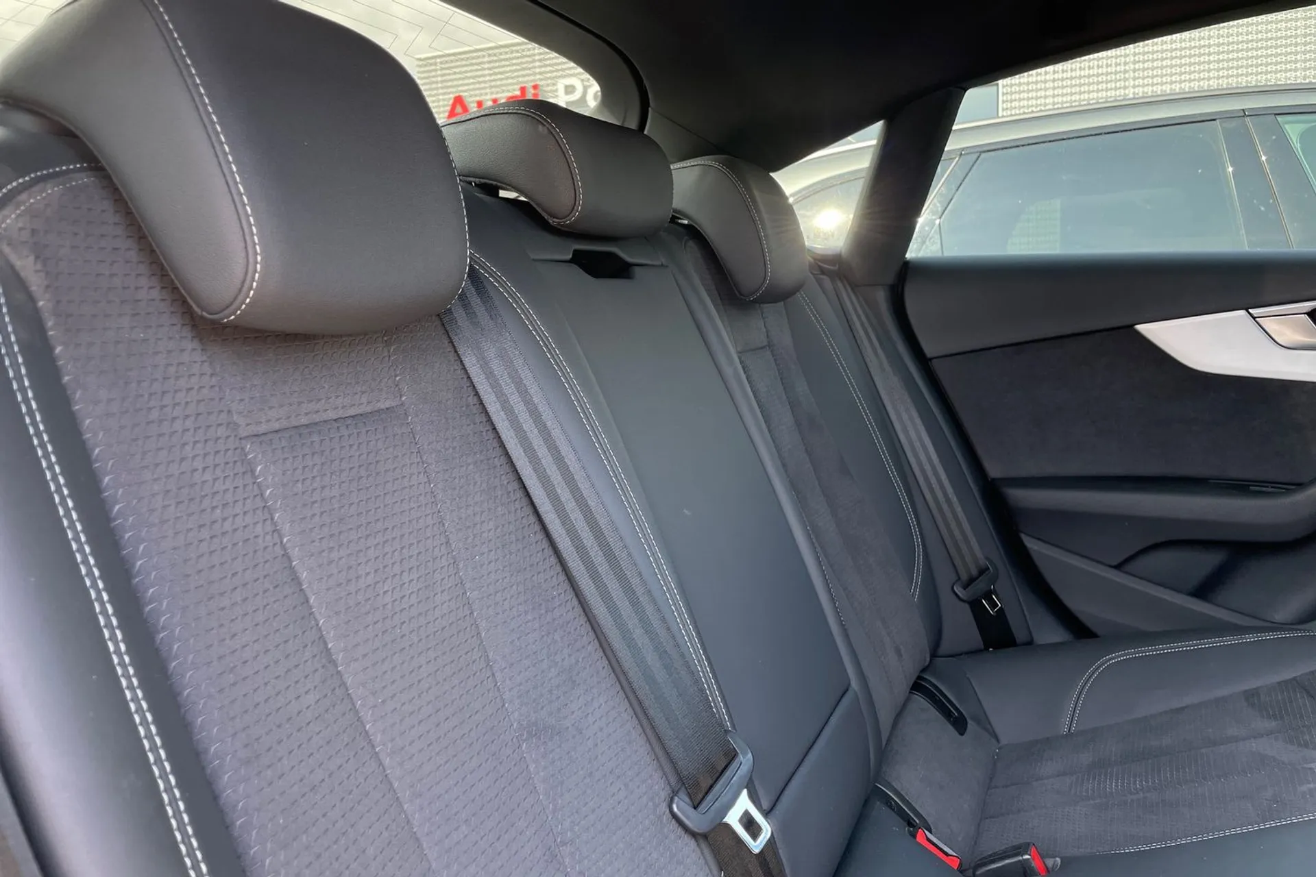 Audi A5 thumbnail image number 22