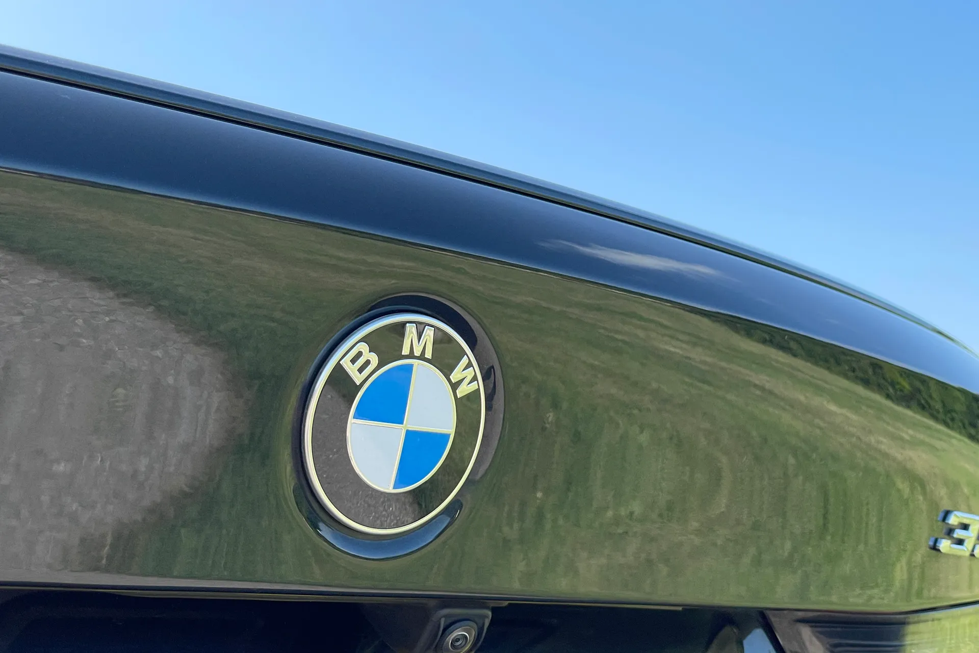 BMW 3 SERIES thumbnail image number 16