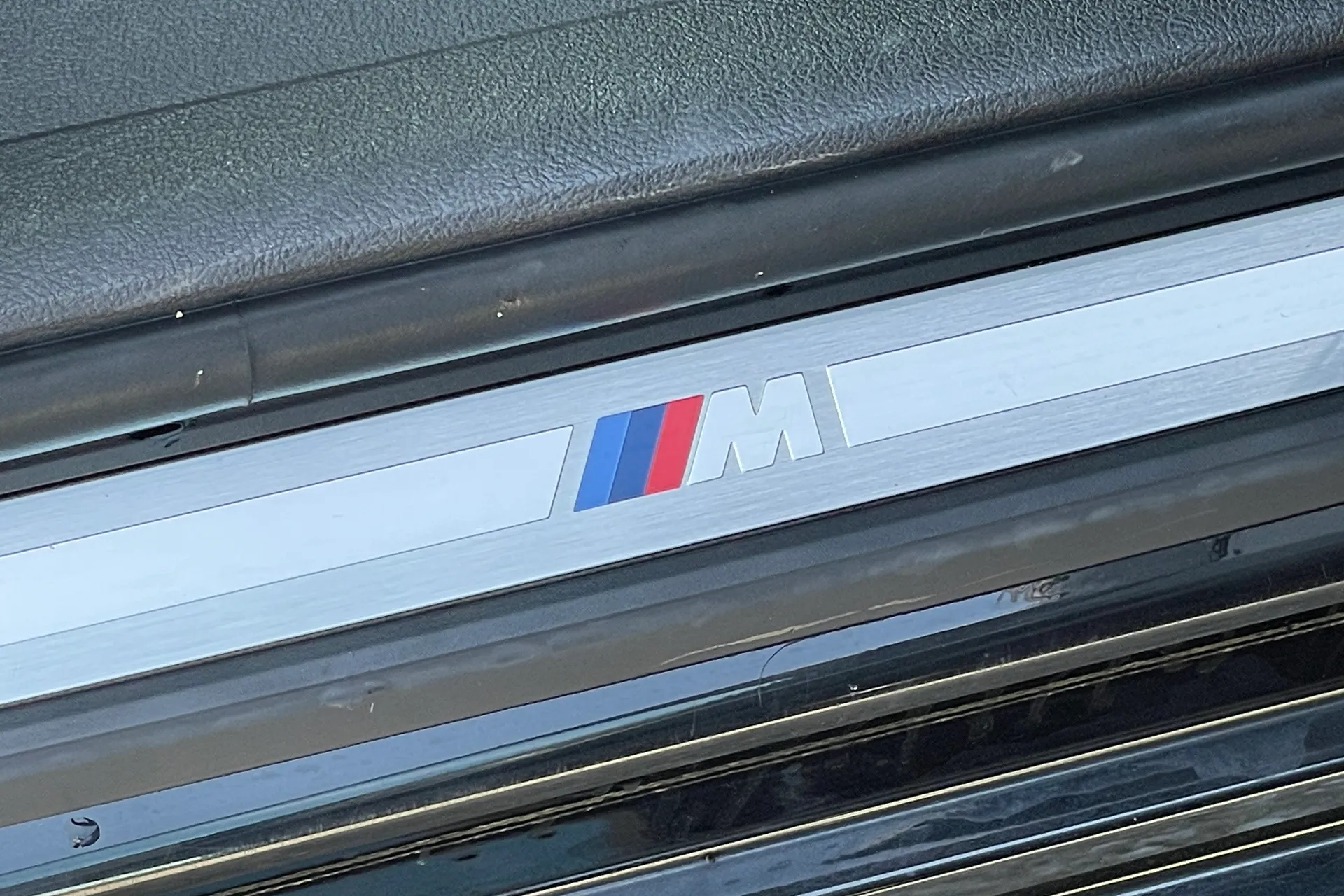 BMW 3 SERIES thumbnail image number 26