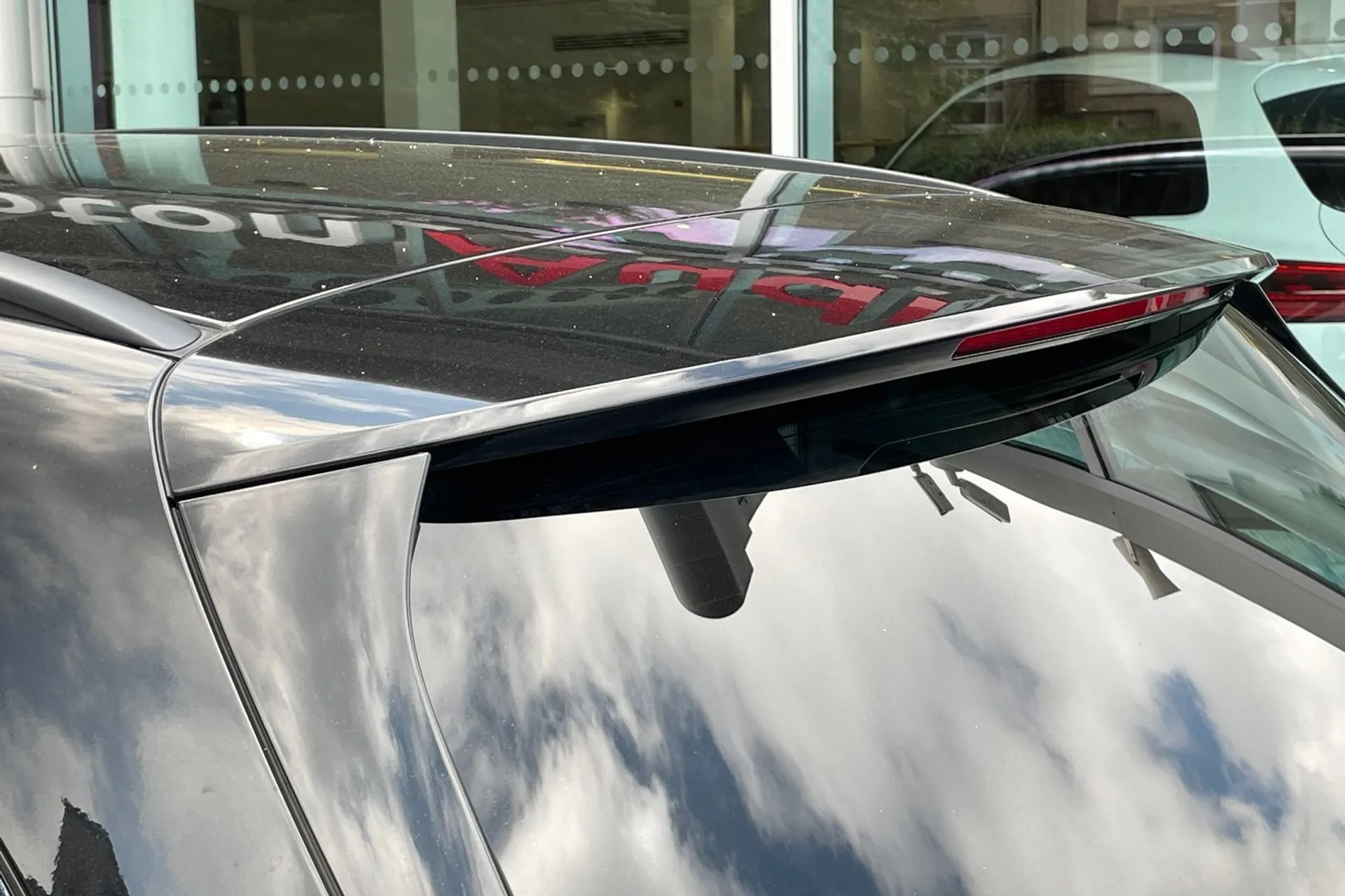 MERCEDES-BENZ E CLASS thumbnail image number 17