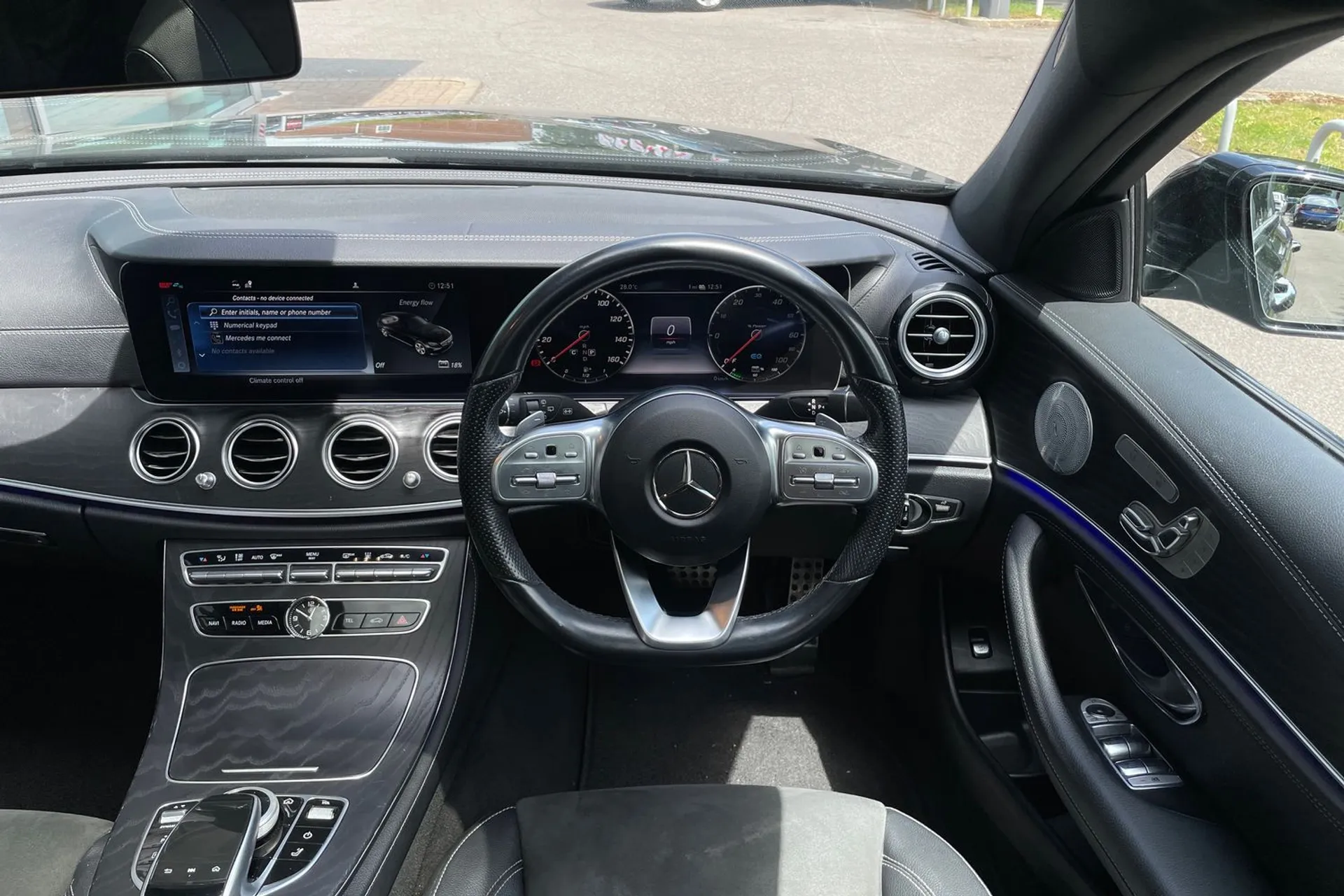 MERCEDES-BENZ E CLASS thumbnail image number 33