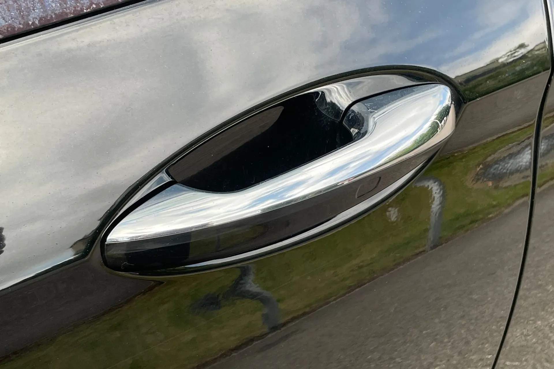 MERCEDES-BENZ E CLASS thumbnail image number 16