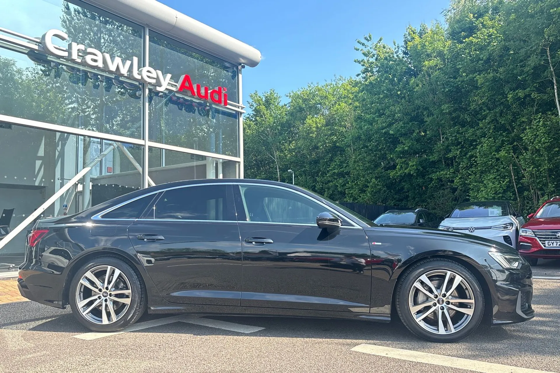 Audi A6 thumbnail image number 2