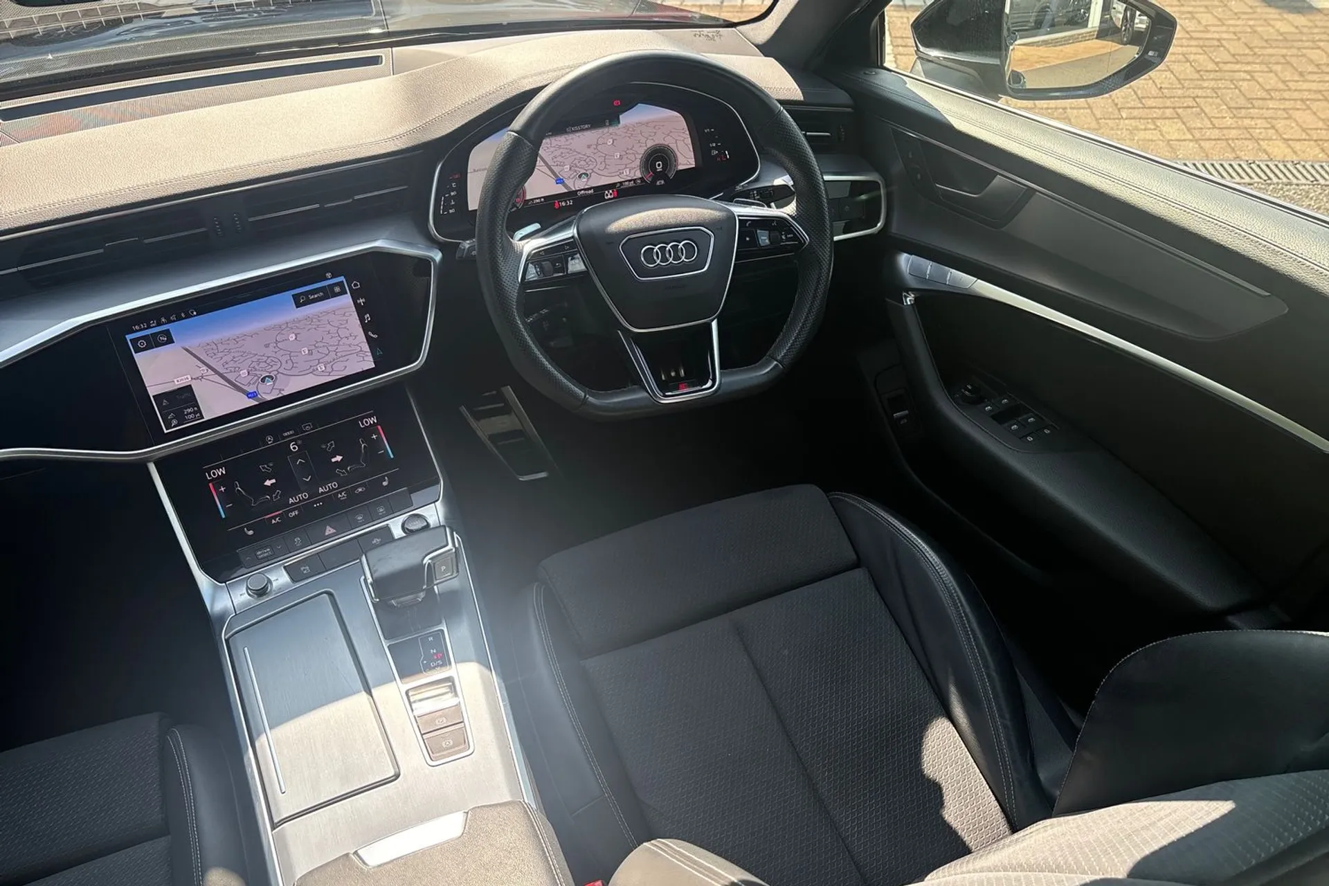 Audi A6 thumbnail image number 34