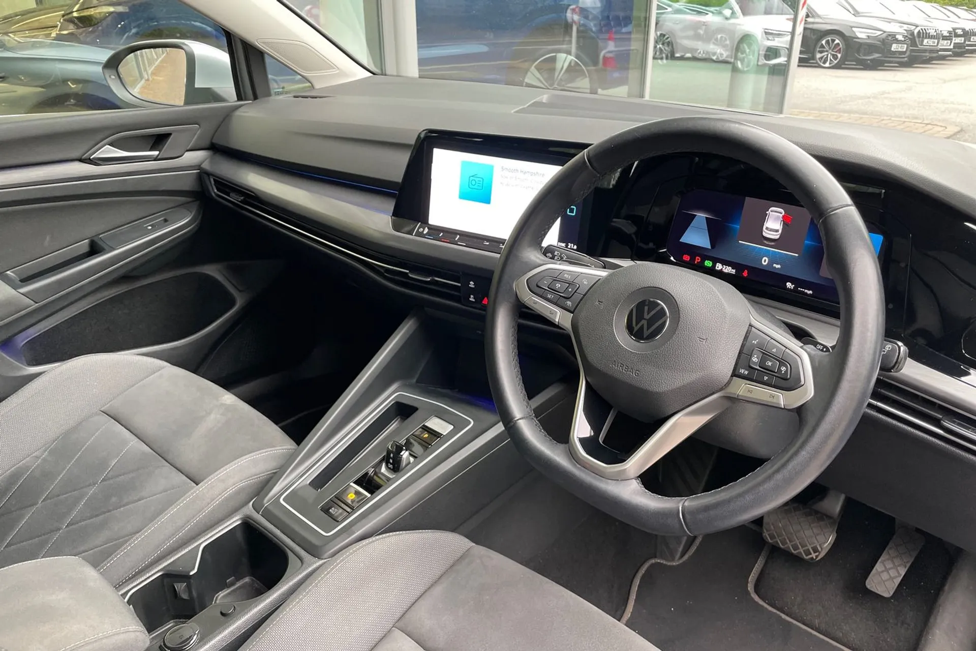VOLKSWAGEN GOLF thumbnail image number 25