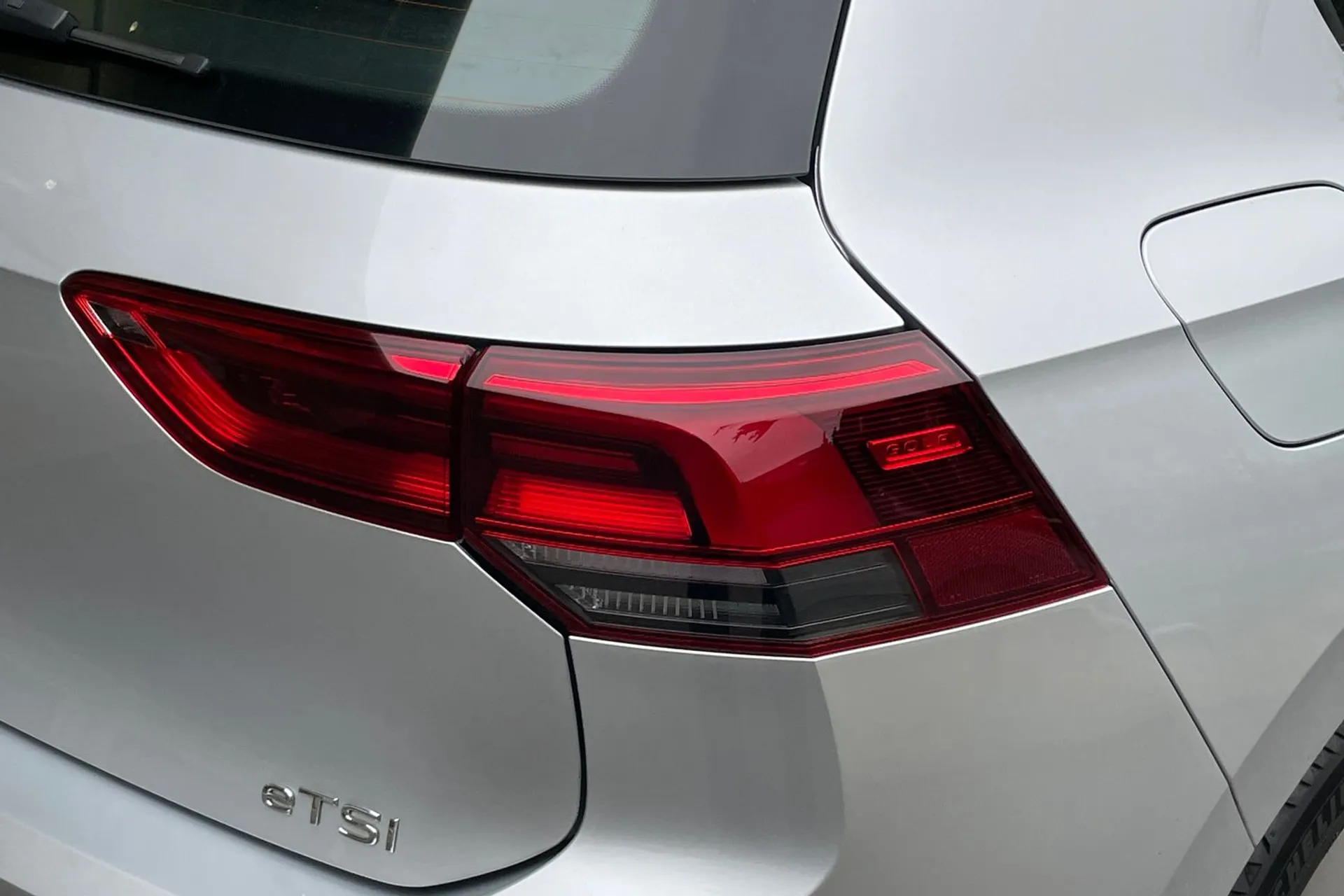 VOLKSWAGEN GOLF thumbnail image number 20