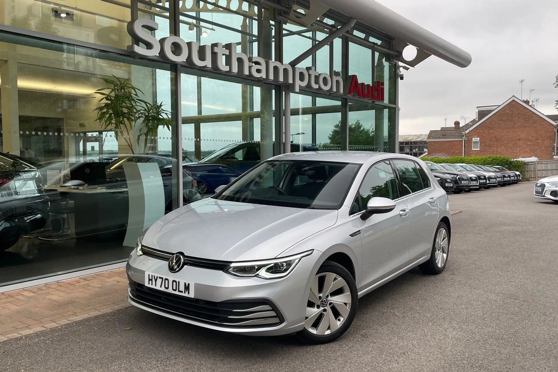 VOLKSWAGEN GOLF thumbnail image number 9