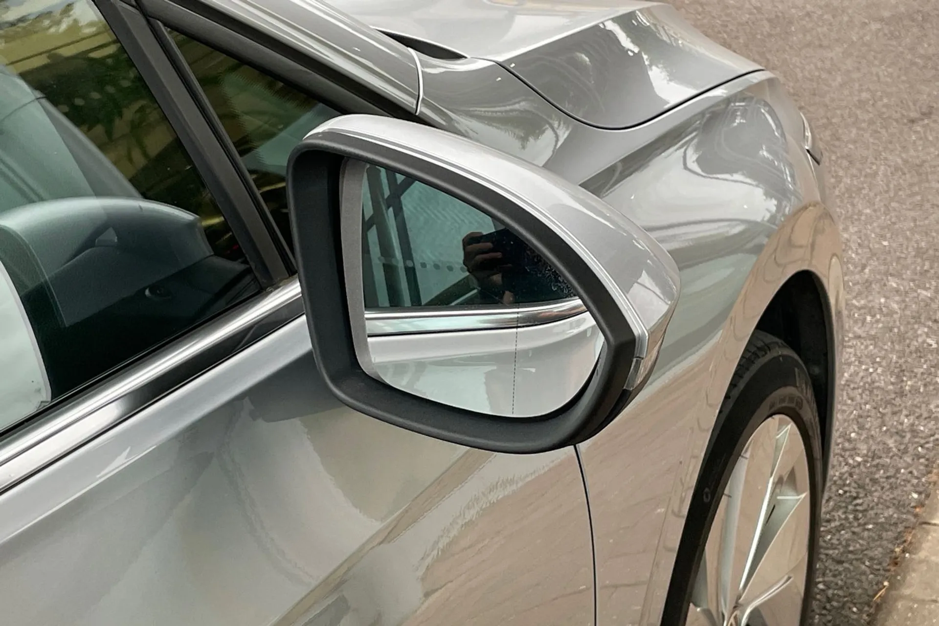 VOLKSWAGEN GOLF thumbnail image number 49