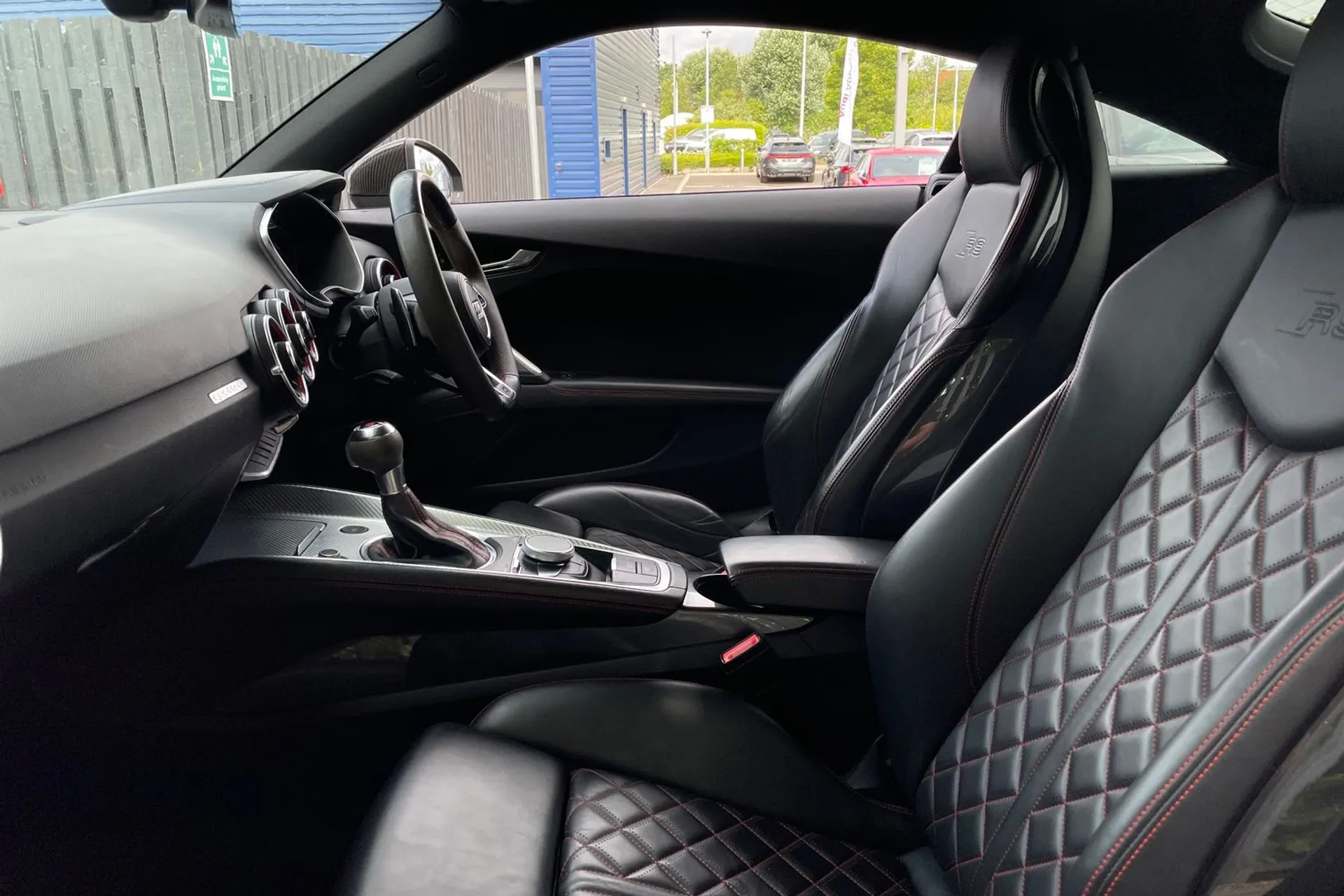 Audi TT thumbnail image number 29