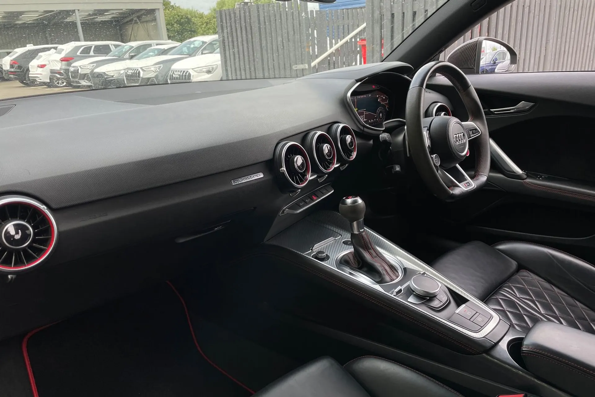 Audi TT thumbnail image number 28