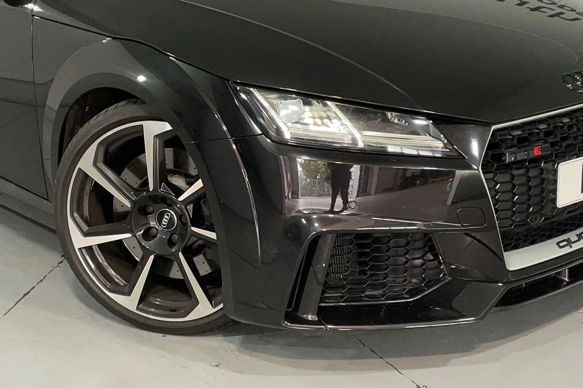 Audi TT thumbnail image number 6