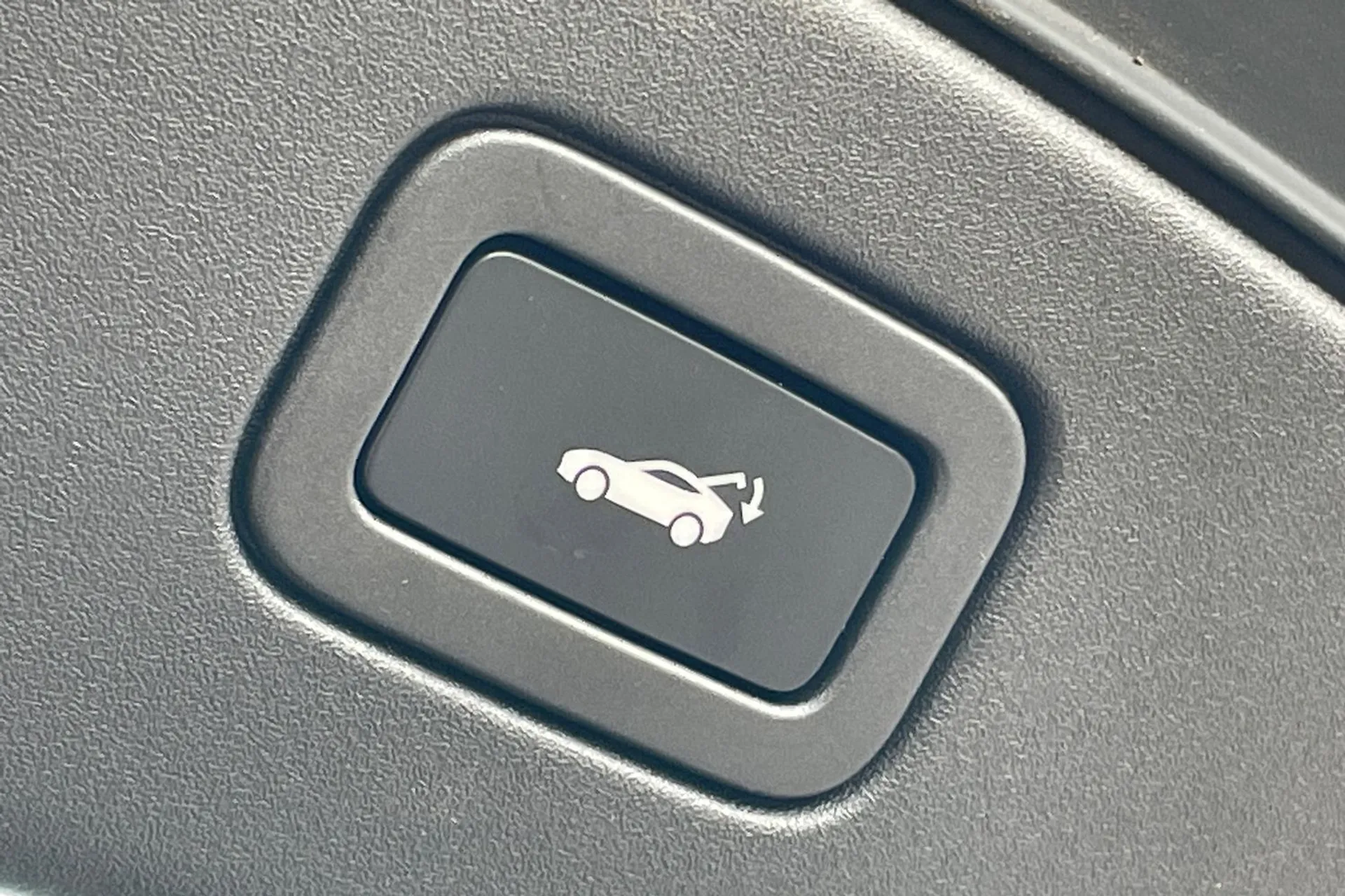 Jaguar F-TYPE thumbnail image number 33