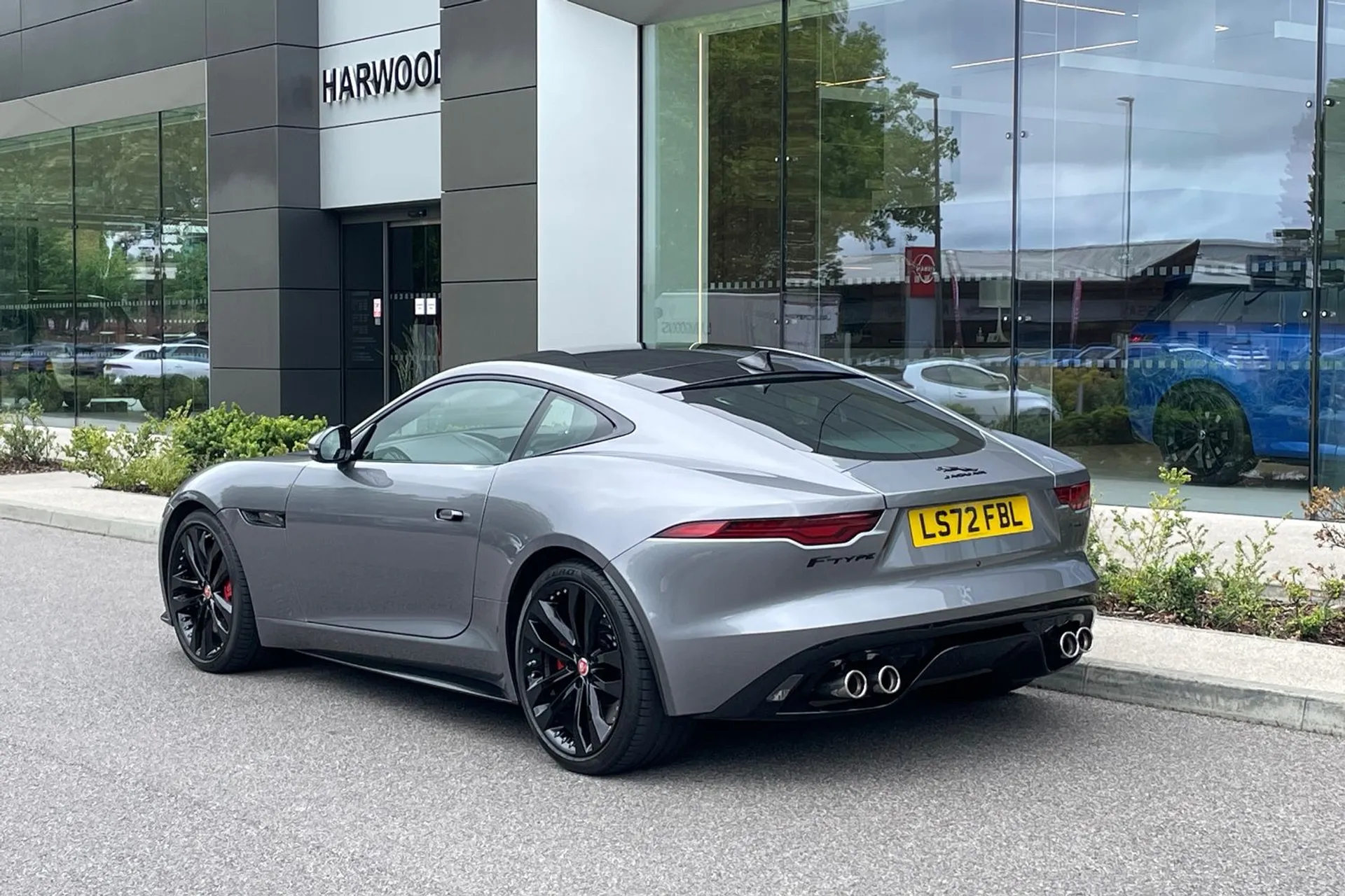 Jaguar F-TYPE thumbnail image number 16