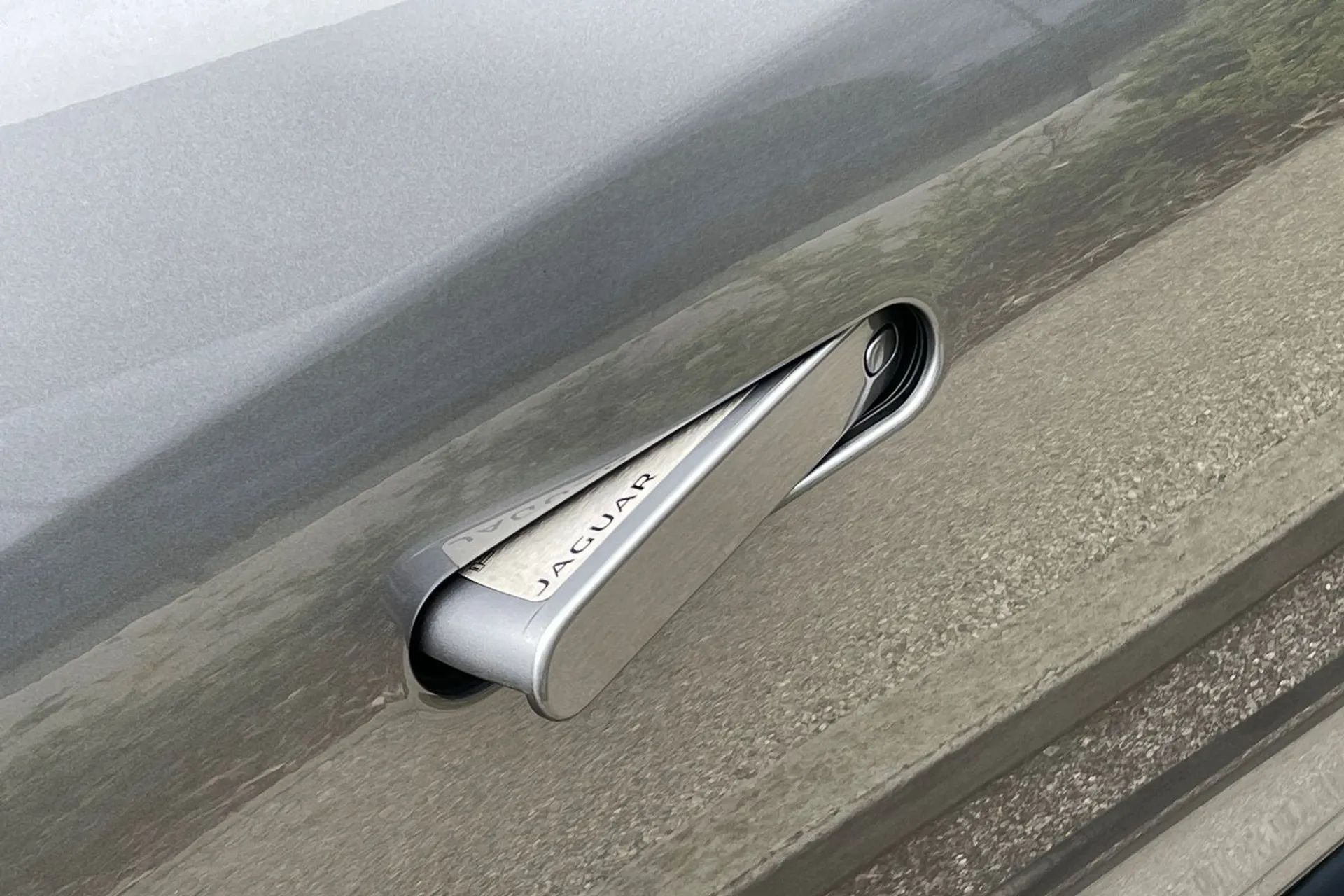 Jaguar F-TYPE thumbnail image number 30