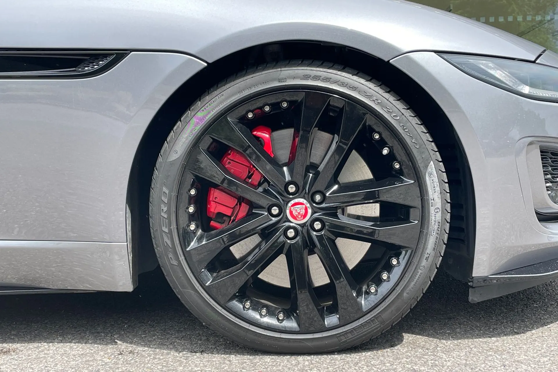 Jaguar F-TYPE thumbnail image number 19