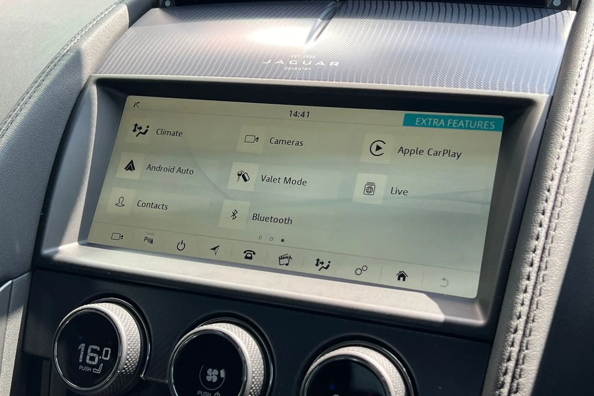 Jaguar F-TYPE thumbnail image number 47