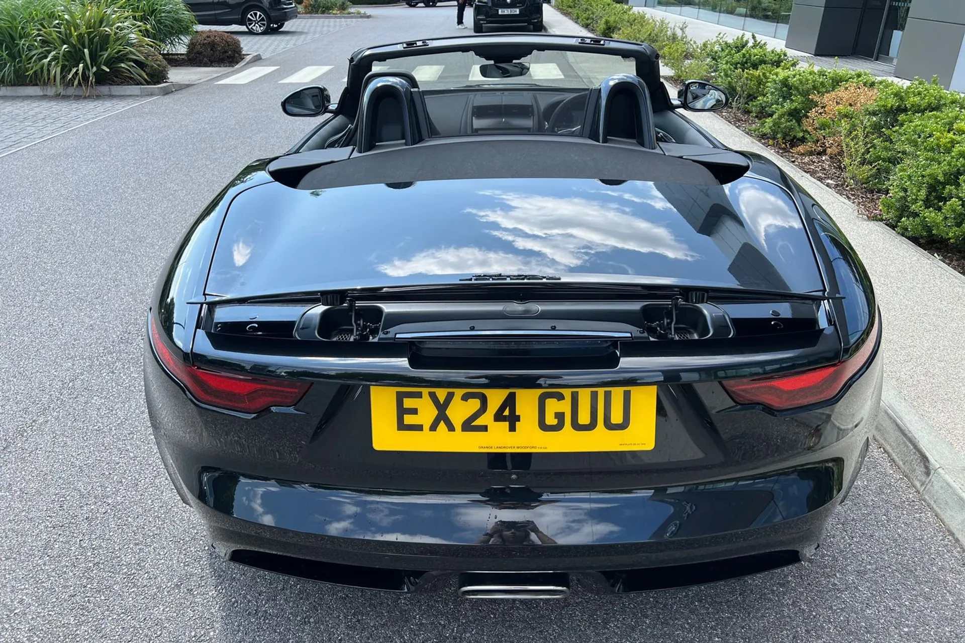 Jaguar F-TYPE thumbnail image number 54