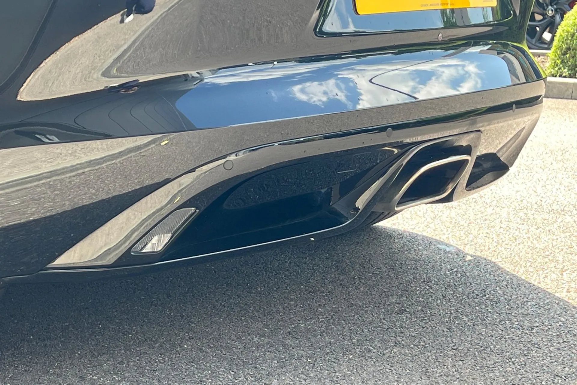 Jaguar F-TYPE thumbnail image number 22