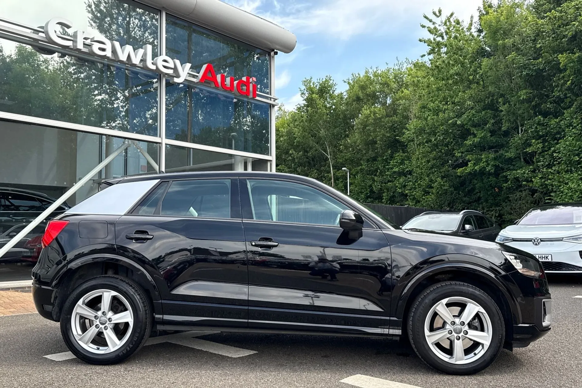 Audi Q2 thumbnail image number 2