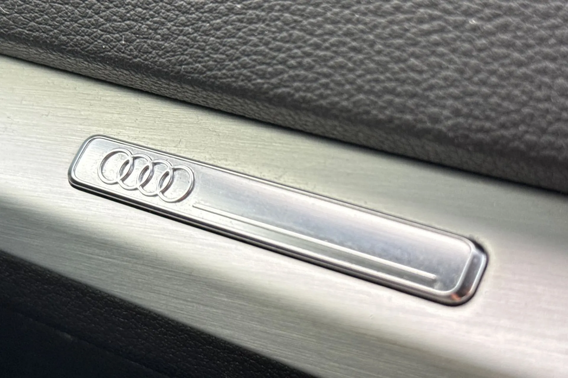 Audi Q2 thumbnail image number 46