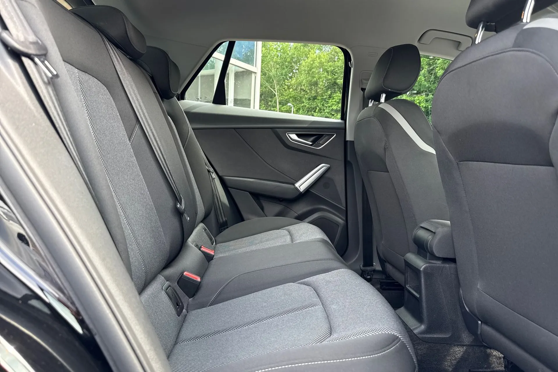 Audi Q2 thumbnail image number 21