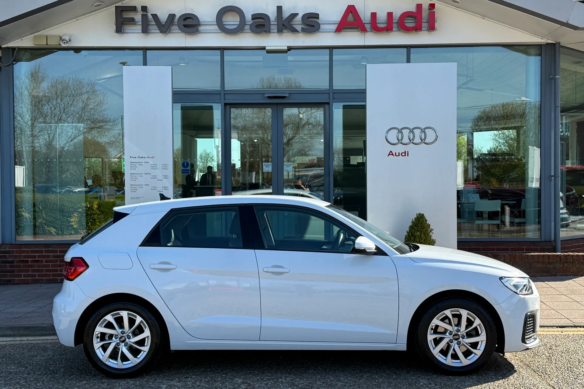 Audi A1 thumbnail image number 2