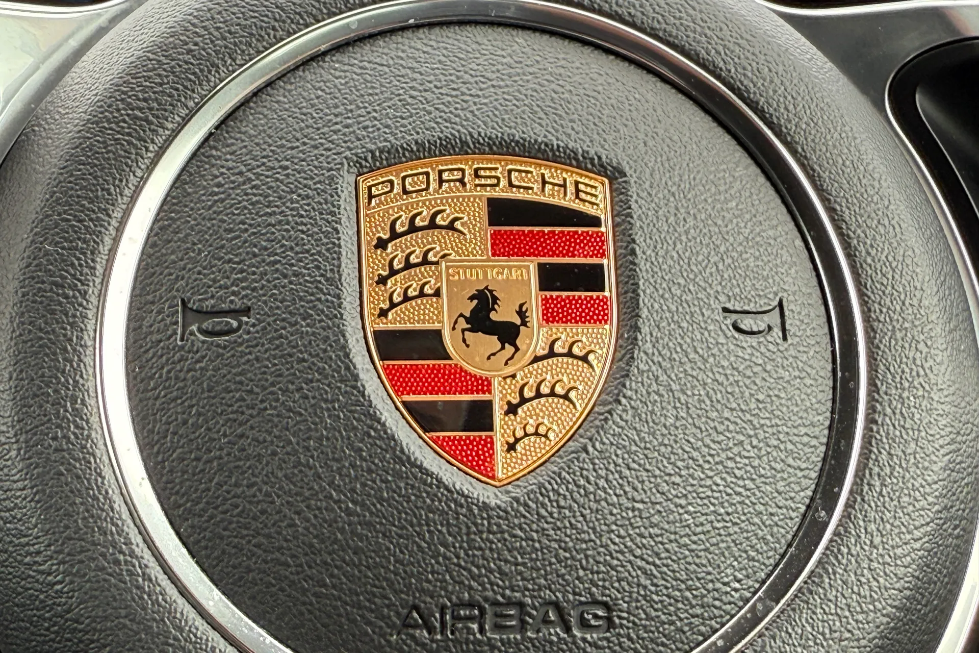 Porsche MACAN thumbnail image number 39