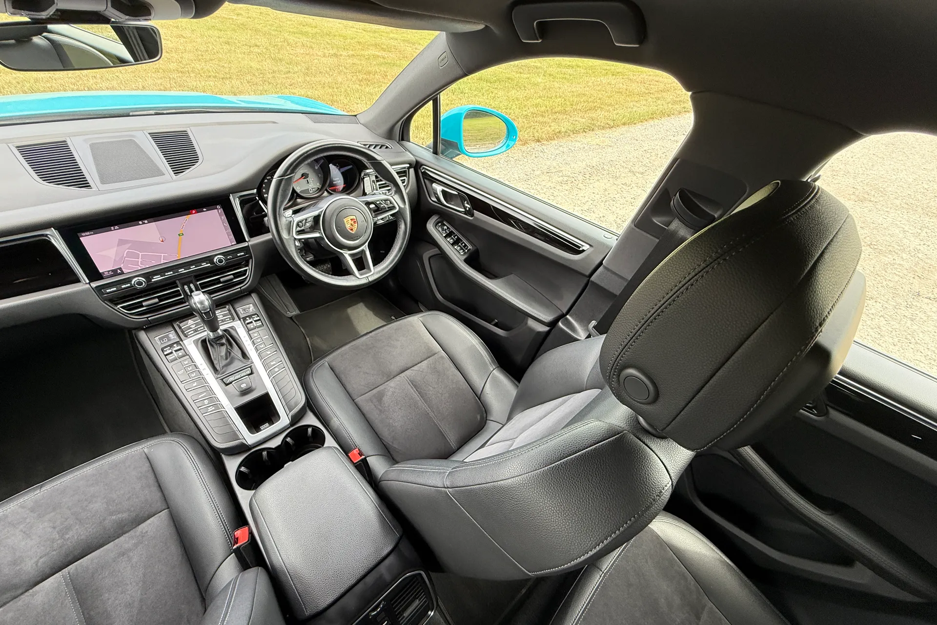 Porsche MACAN thumbnail image number 29