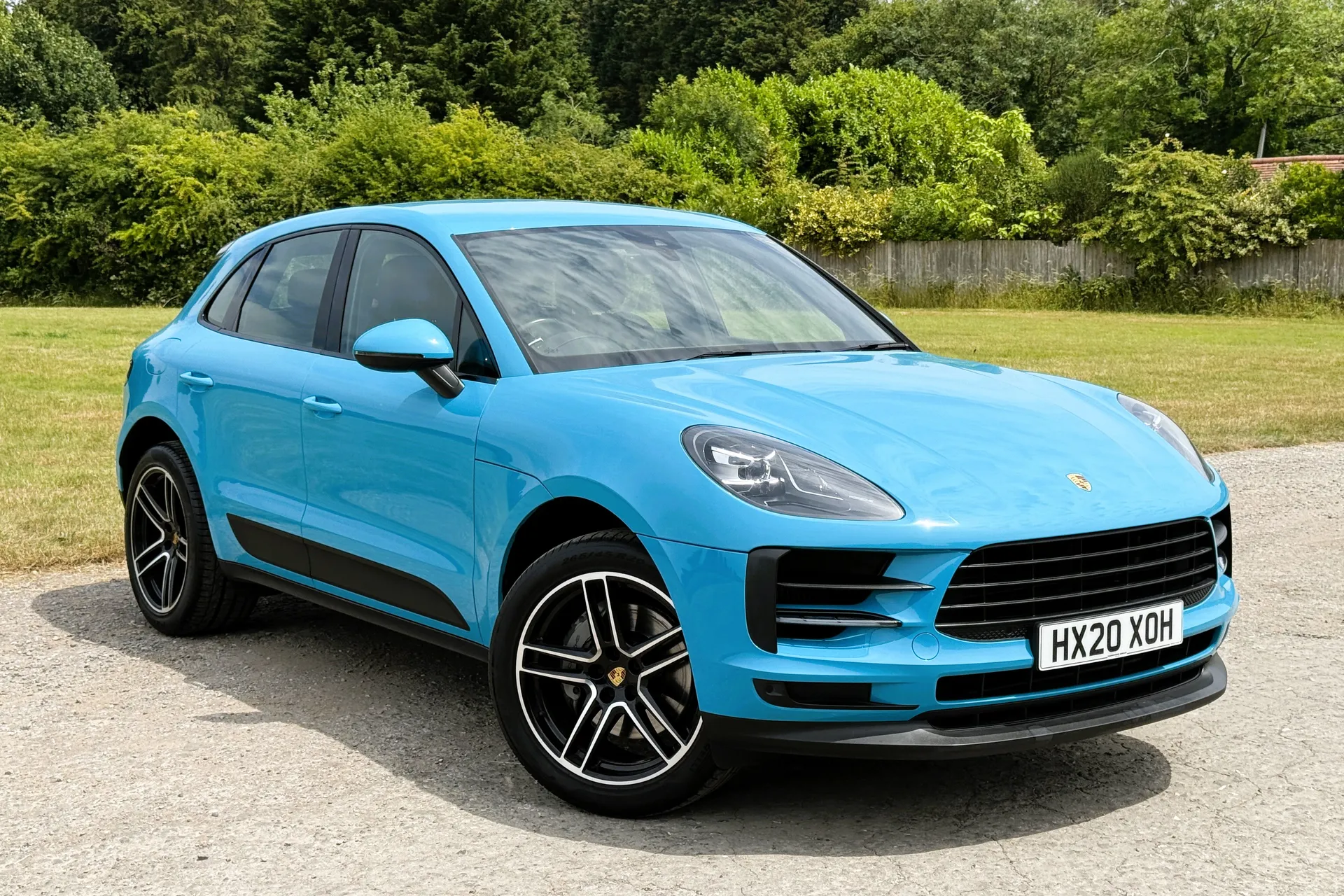 Porsche MACAN focused image