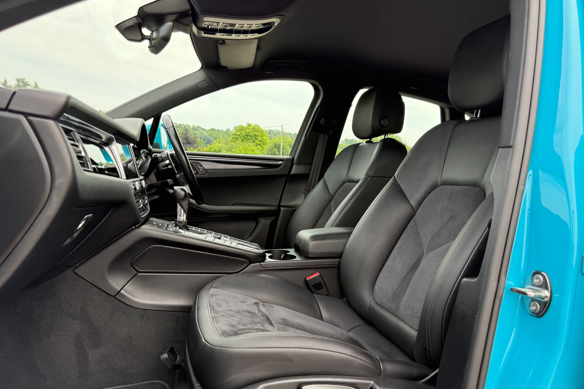 Porsche MACAN thumbnail image number 25