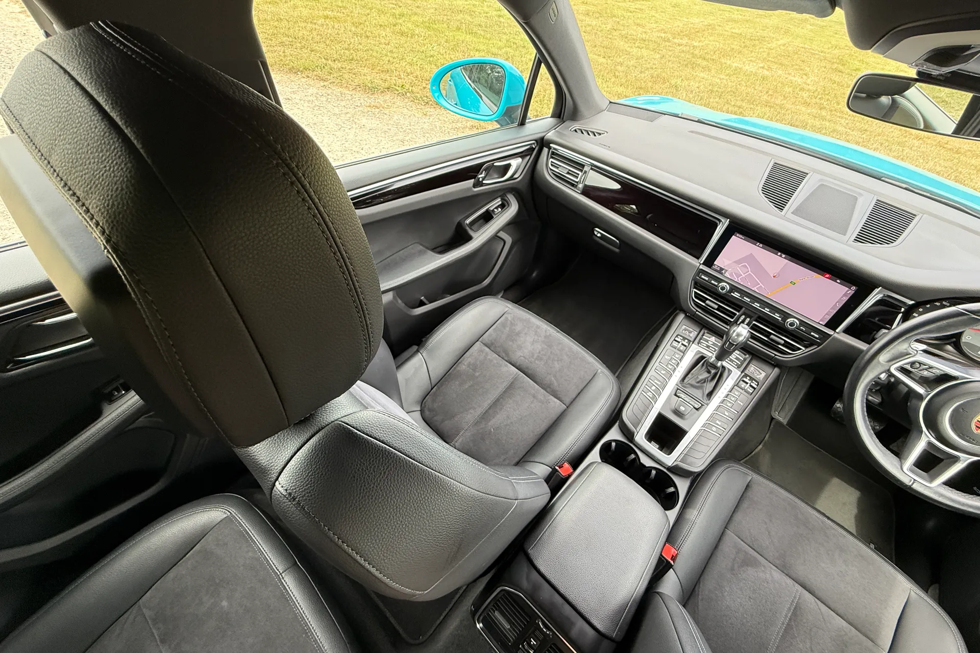 Porsche MACAN thumbnail image number 34