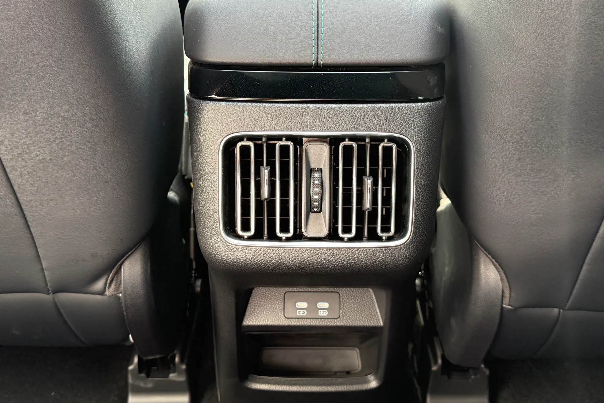 BYD SEAL U thumbnail image number 30