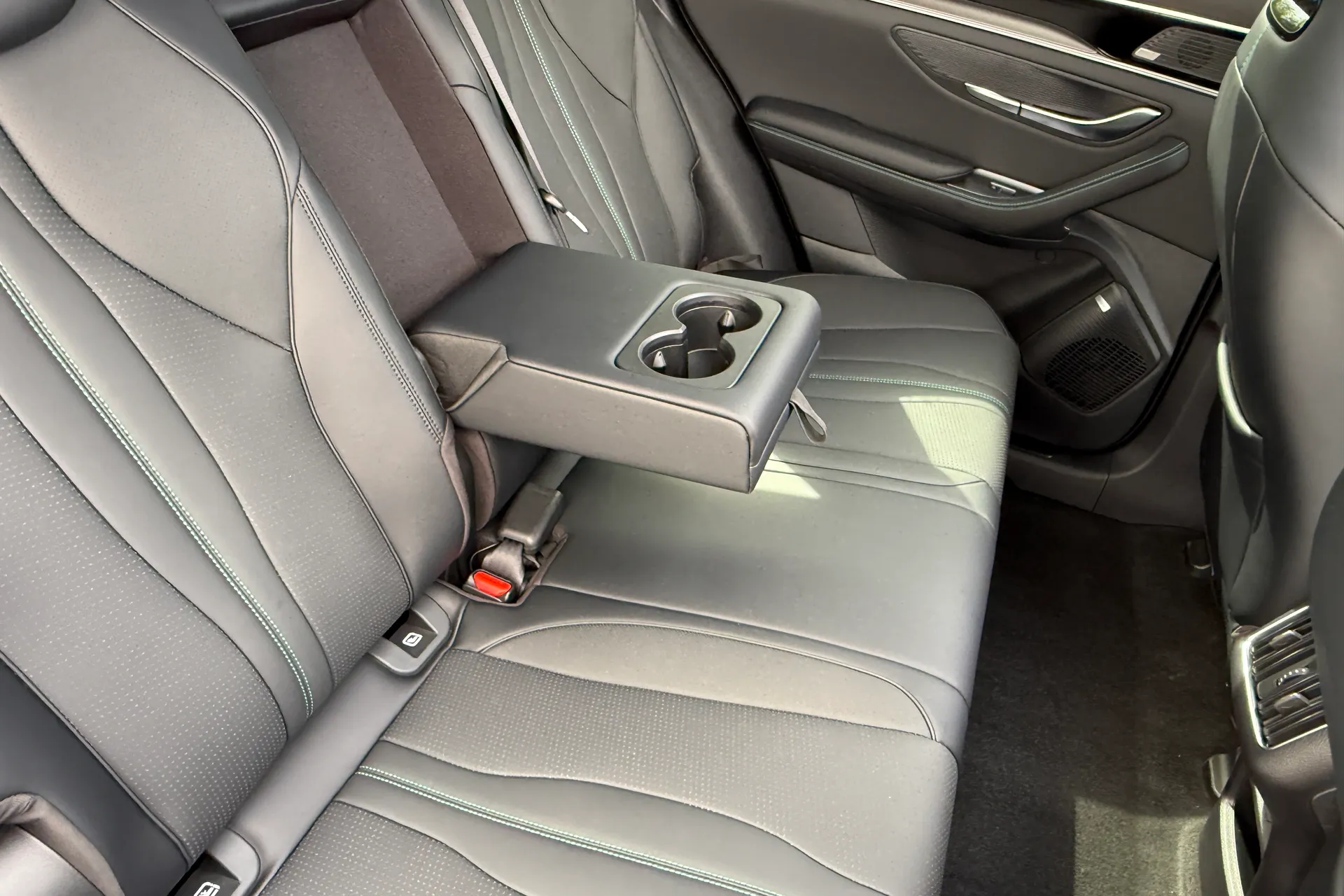 BYD SEAL U thumbnail image number 28