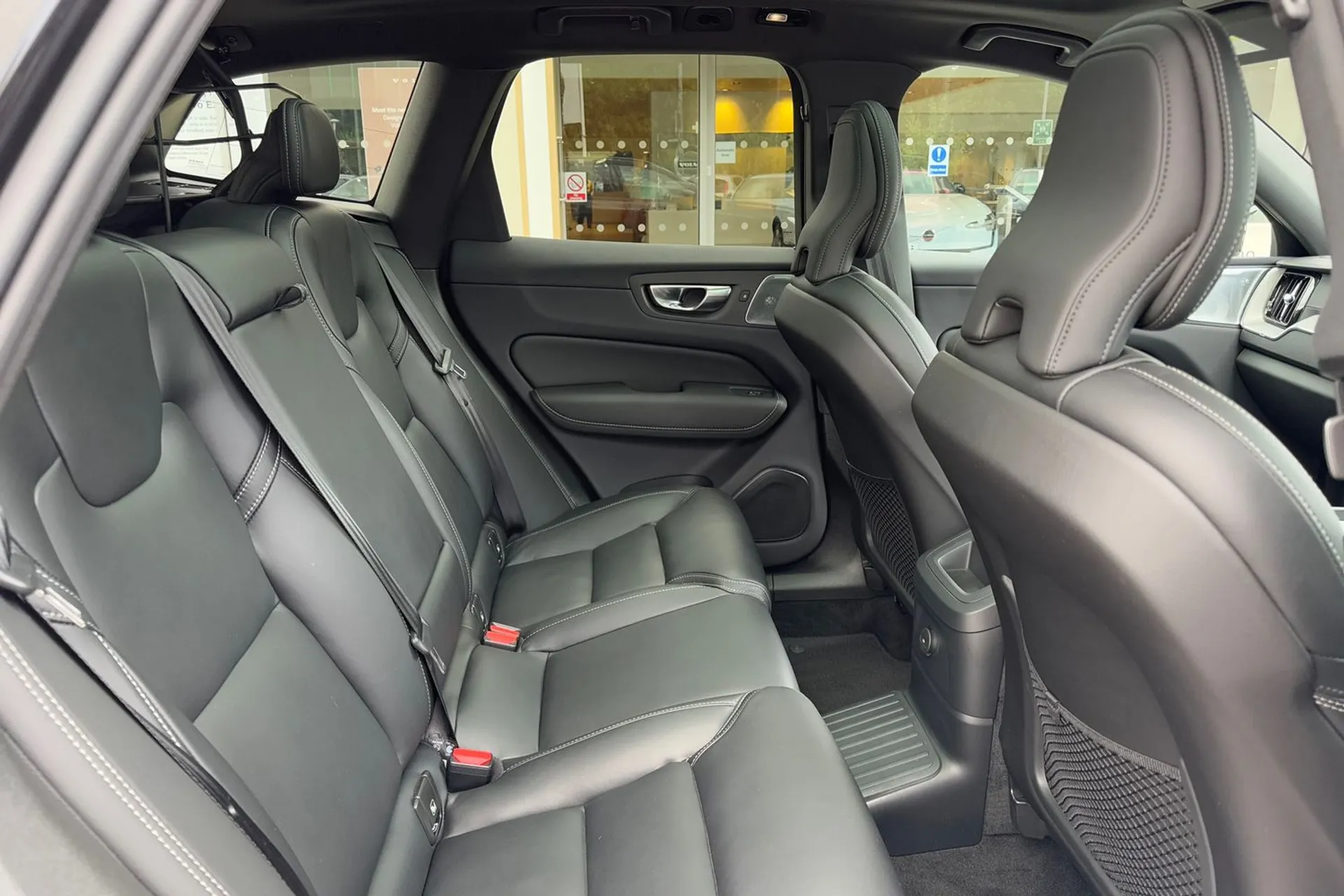 Volvo XC60 thumbnail image number 22