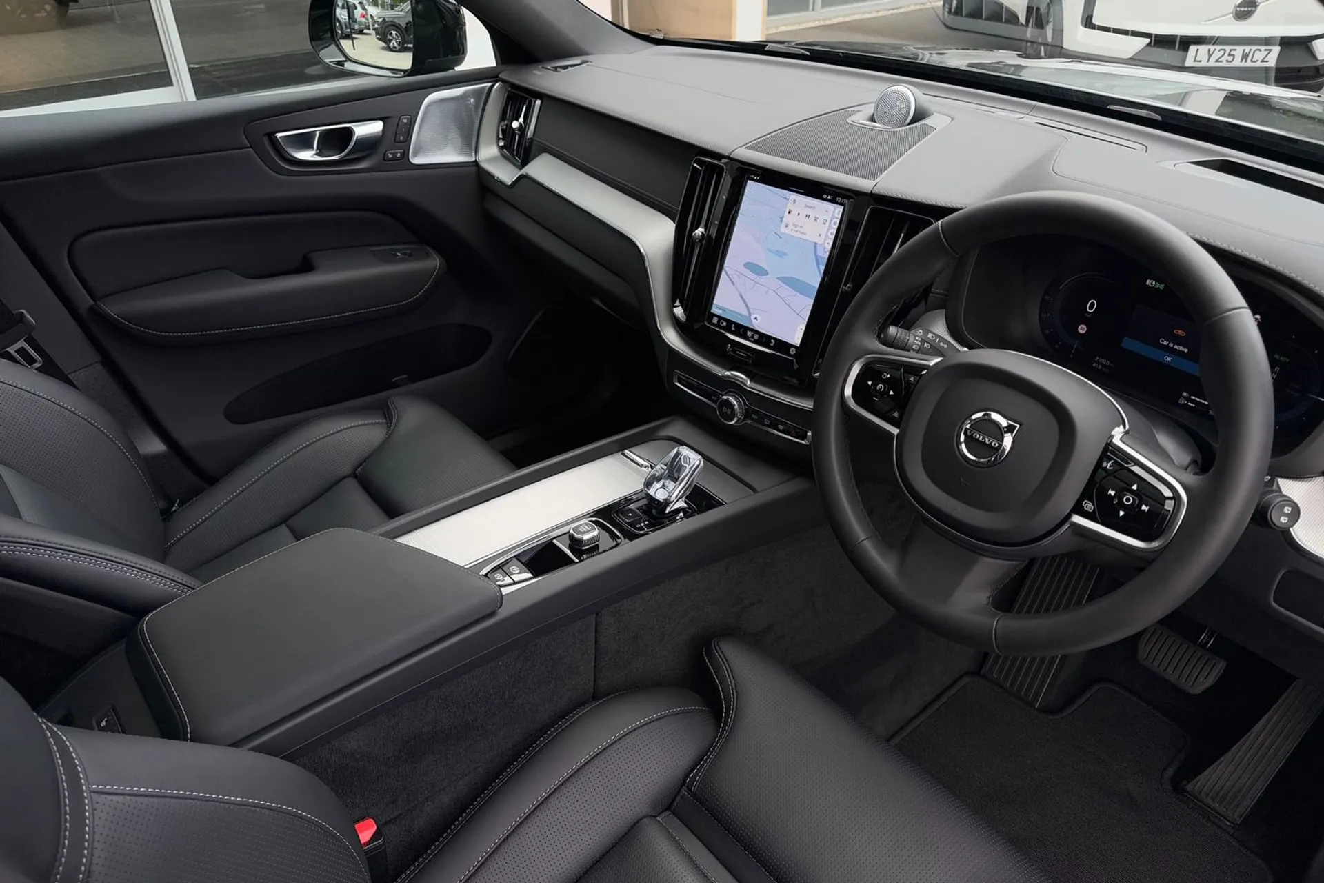 Volvo XC60 thumbnail image number 5