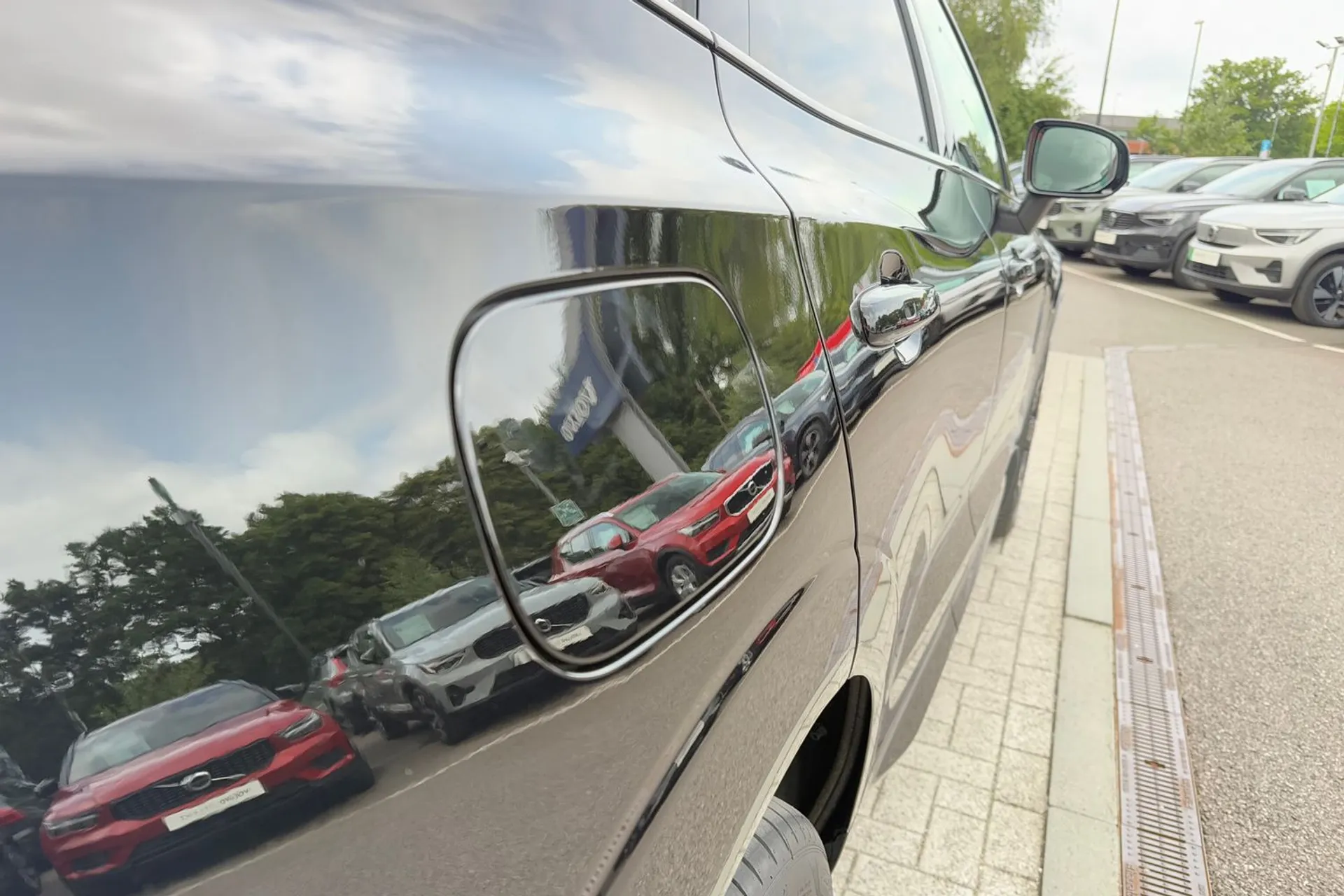 Volvo XC60 thumbnail image number 18