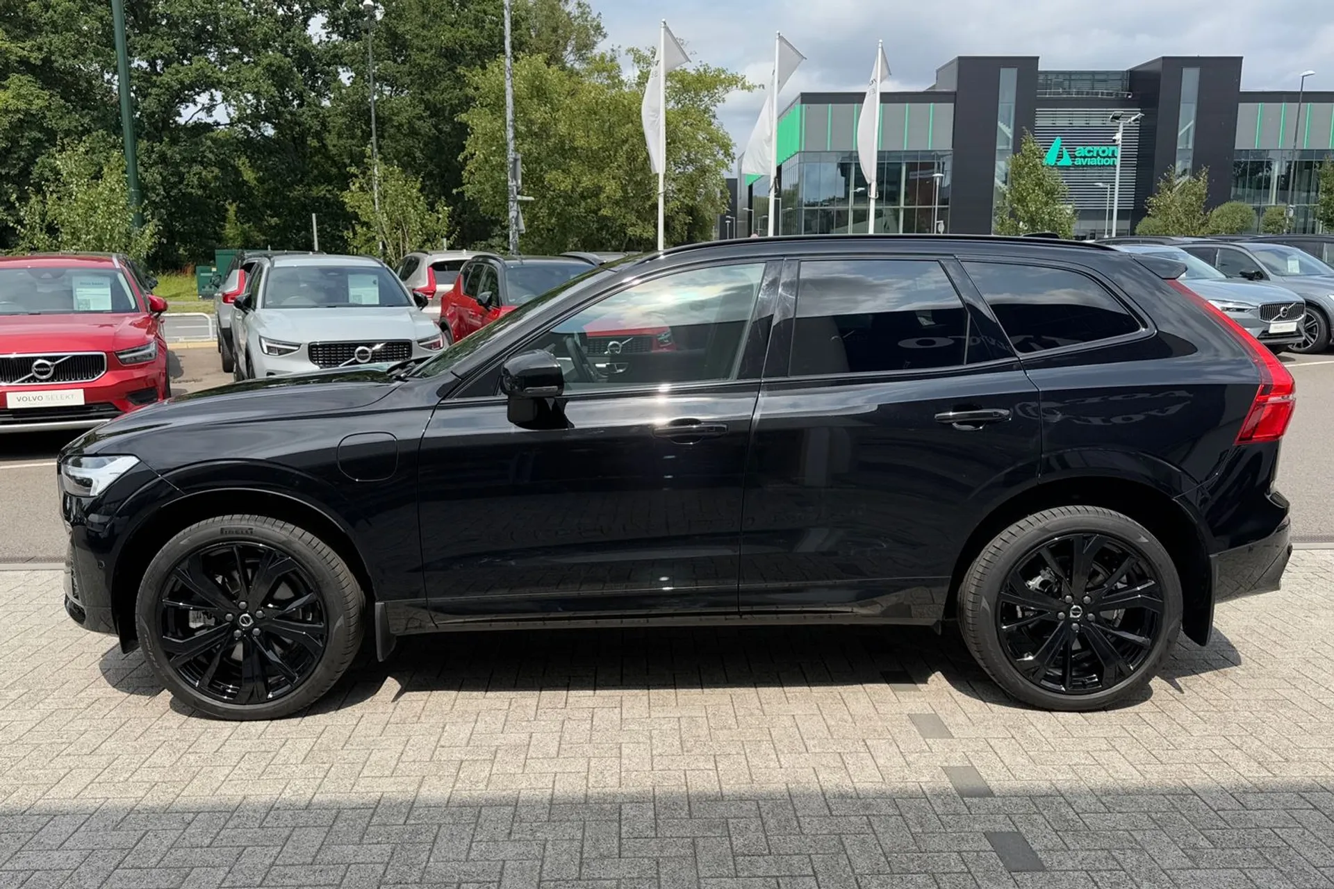 Volvo XC60 thumbnail image number 10