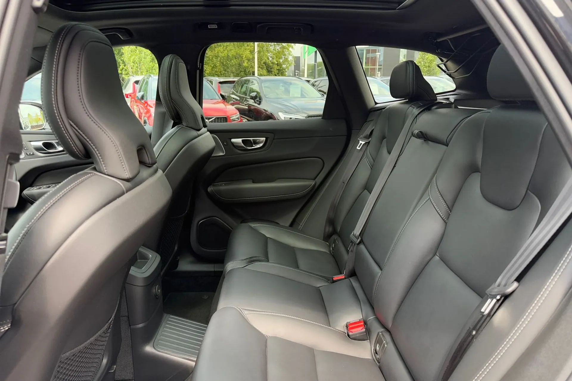 Volvo XC60 thumbnail image number 29