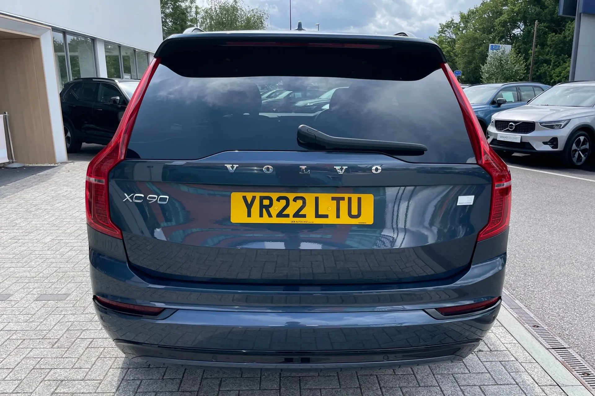 Volvo XC90 thumbnail image number 9