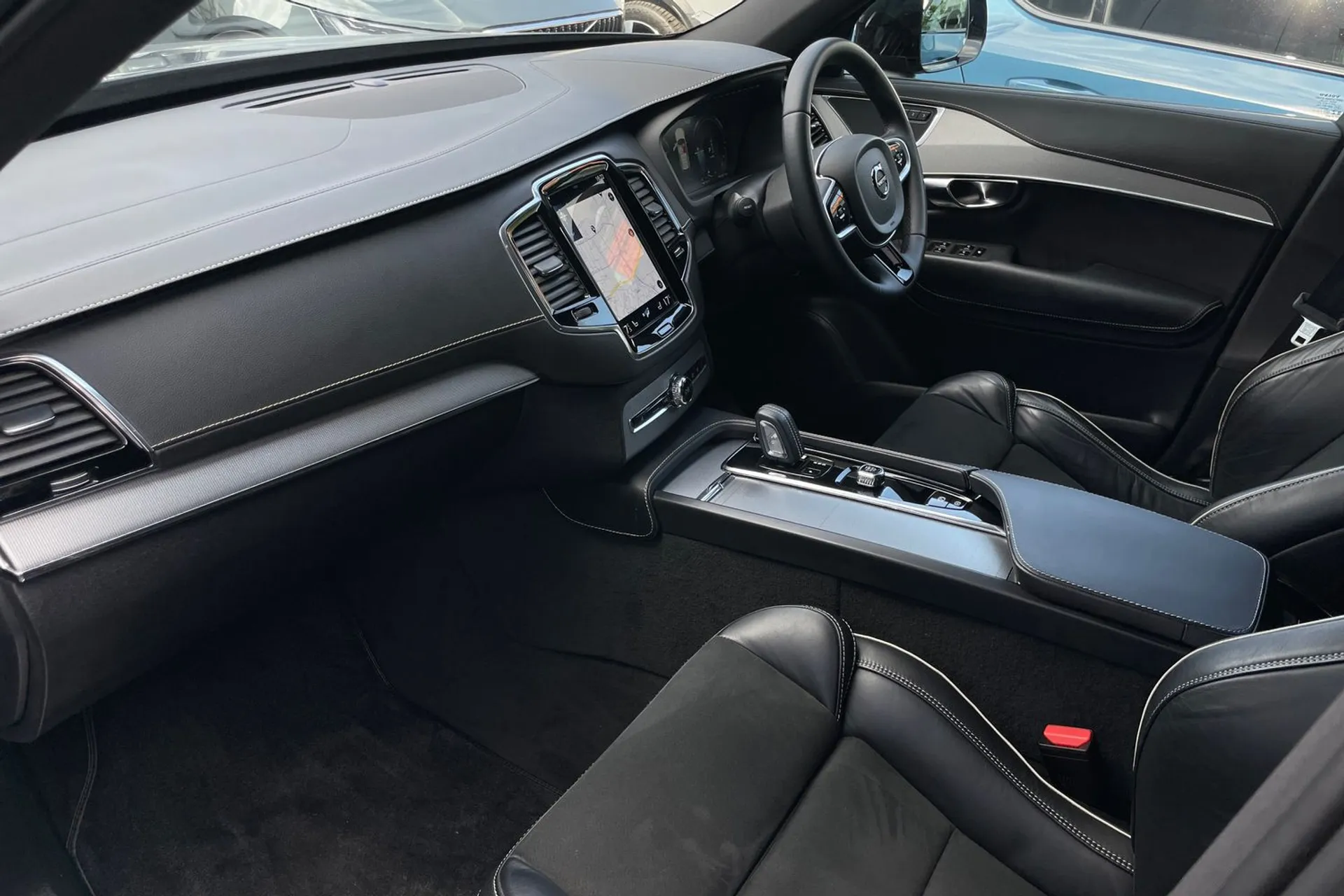 Volvo XC90 thumbnail image number 27